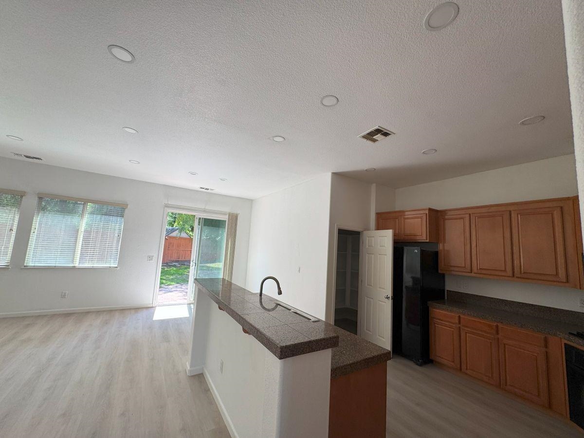 Detail Gallery Image 15 of 22 For 2638 Breaker Way, Stockton,  CA 95209 - 4 Beds | 2 Baths