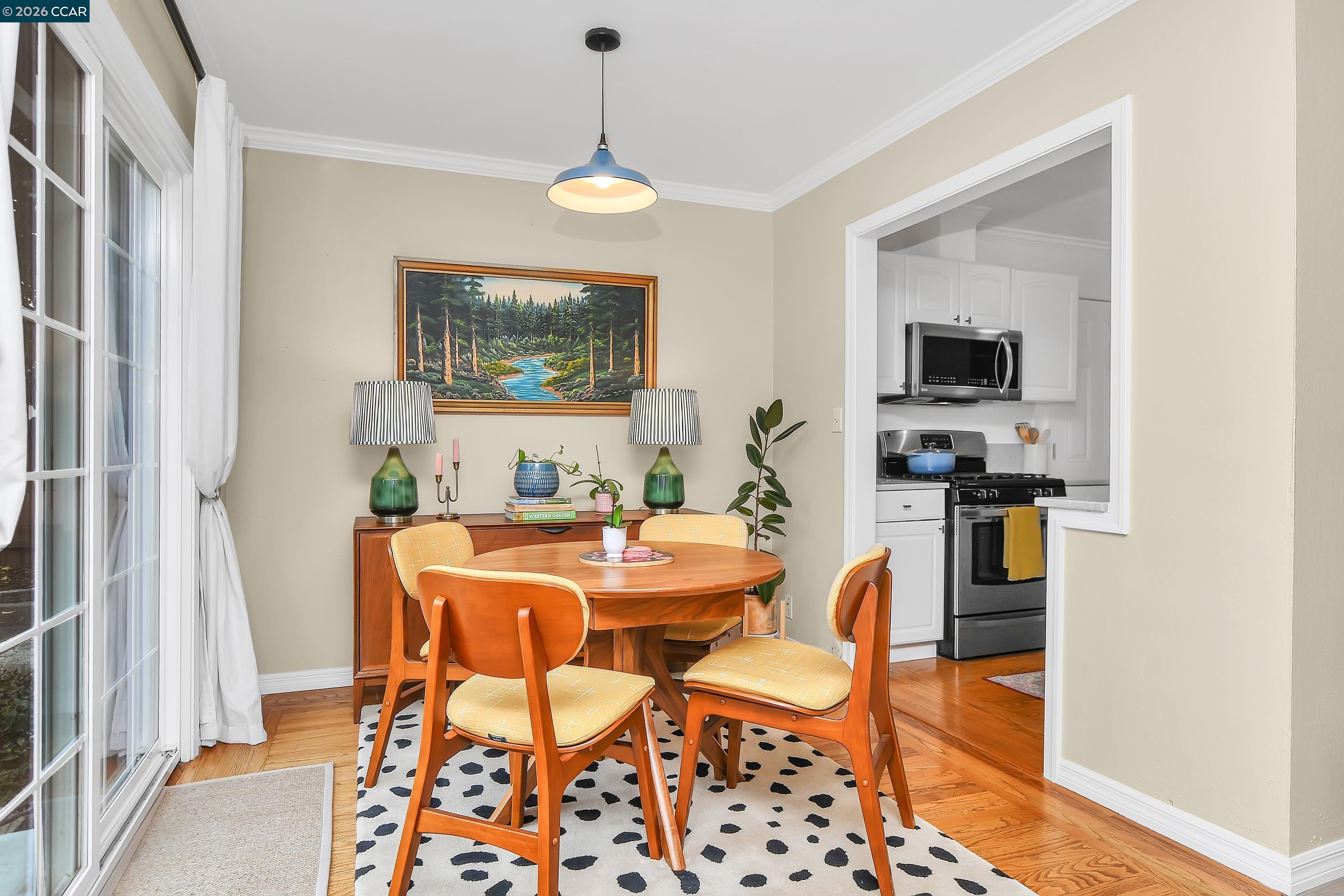 Detail Gallery Image 12 of 31 For 3818 Village Rd, Concord,  CA 94519 - 3 Beds | 1 Baths