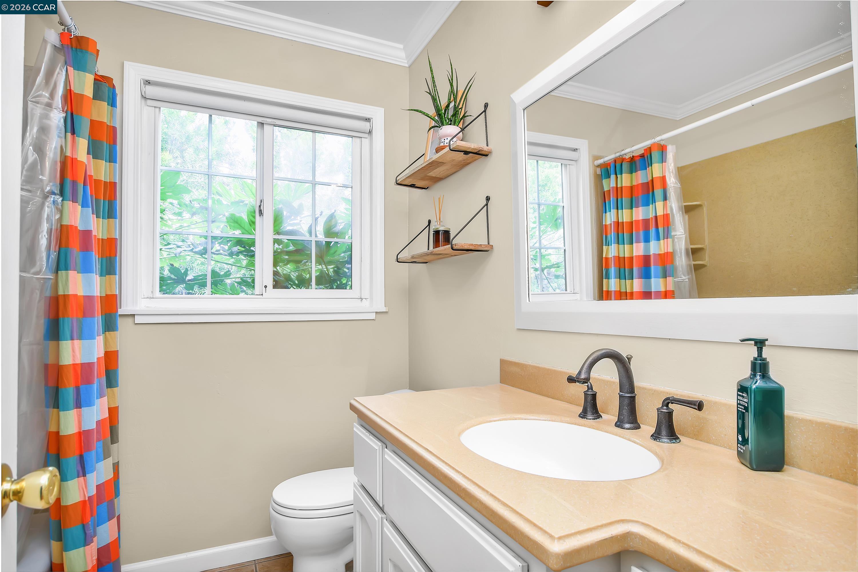 Detail Gallery Image 14 of 31 For 3818 Village Rd, Concord,  CA 94519 - 3 Beds | 1 Baths