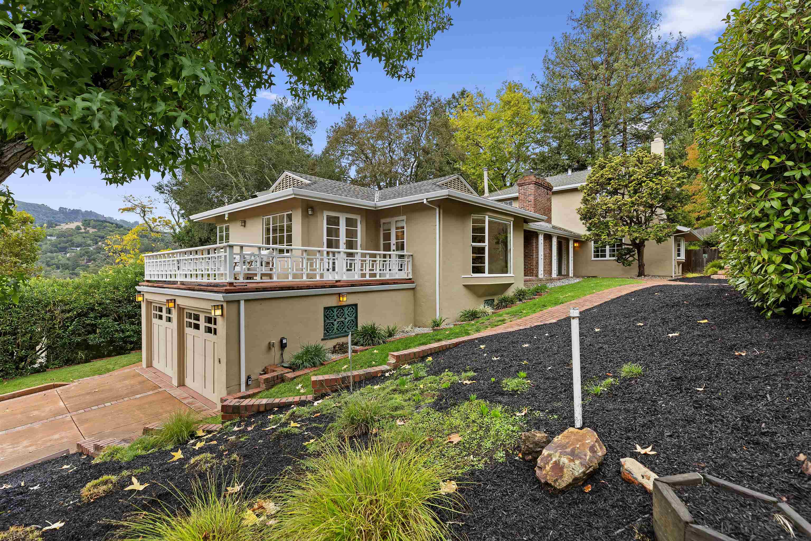 Detail Gallery Image 18 of 59 For 59 Hacienda Cir, Orinda,  CA 94563 - 4 Beds | 4/1 Baths