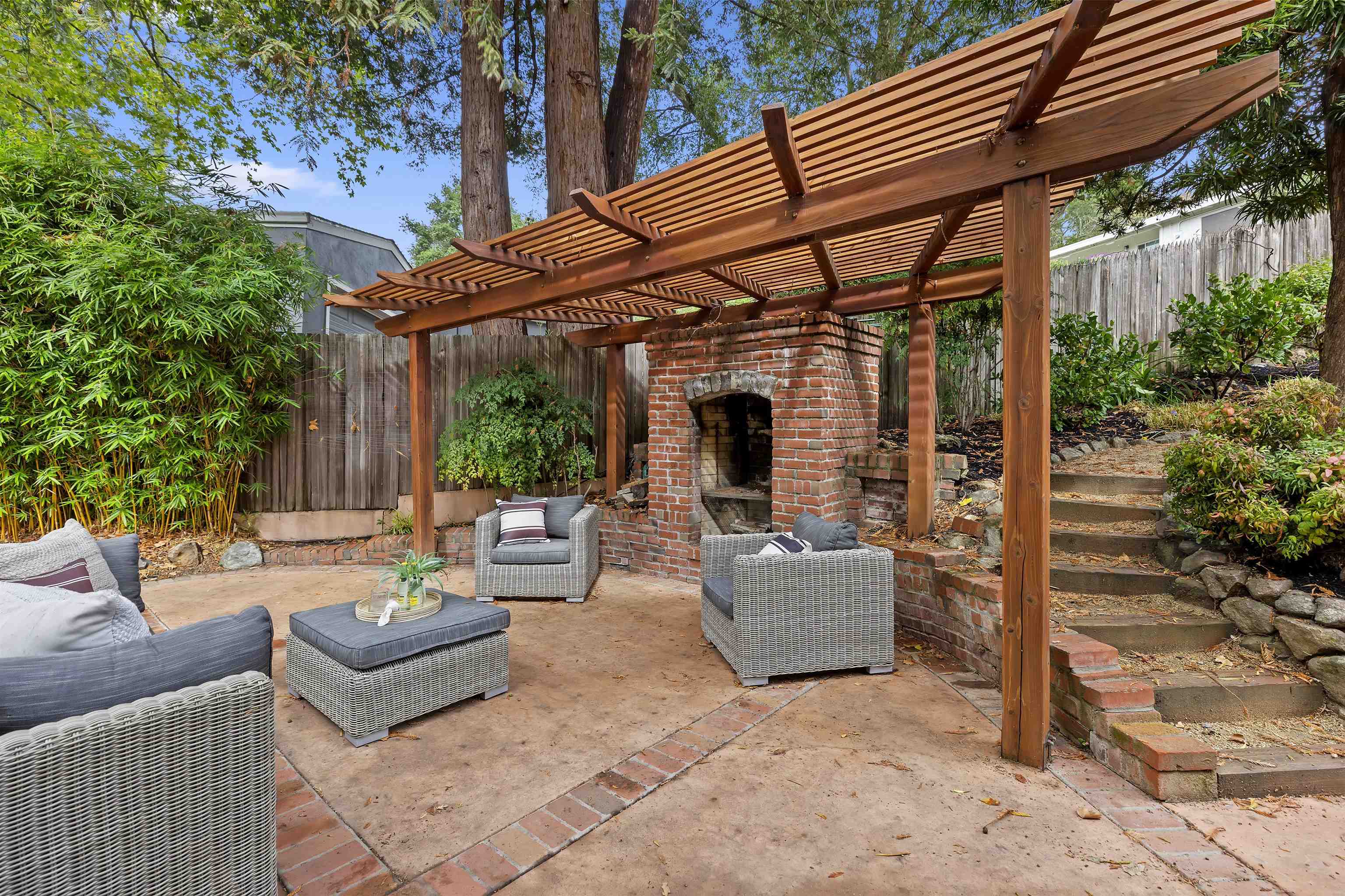 Detail Gallery Image 58 of 59 For 59 Hacienda Cir, Orinda,  CA 94563 - 4 Beds | 4/1 Baths