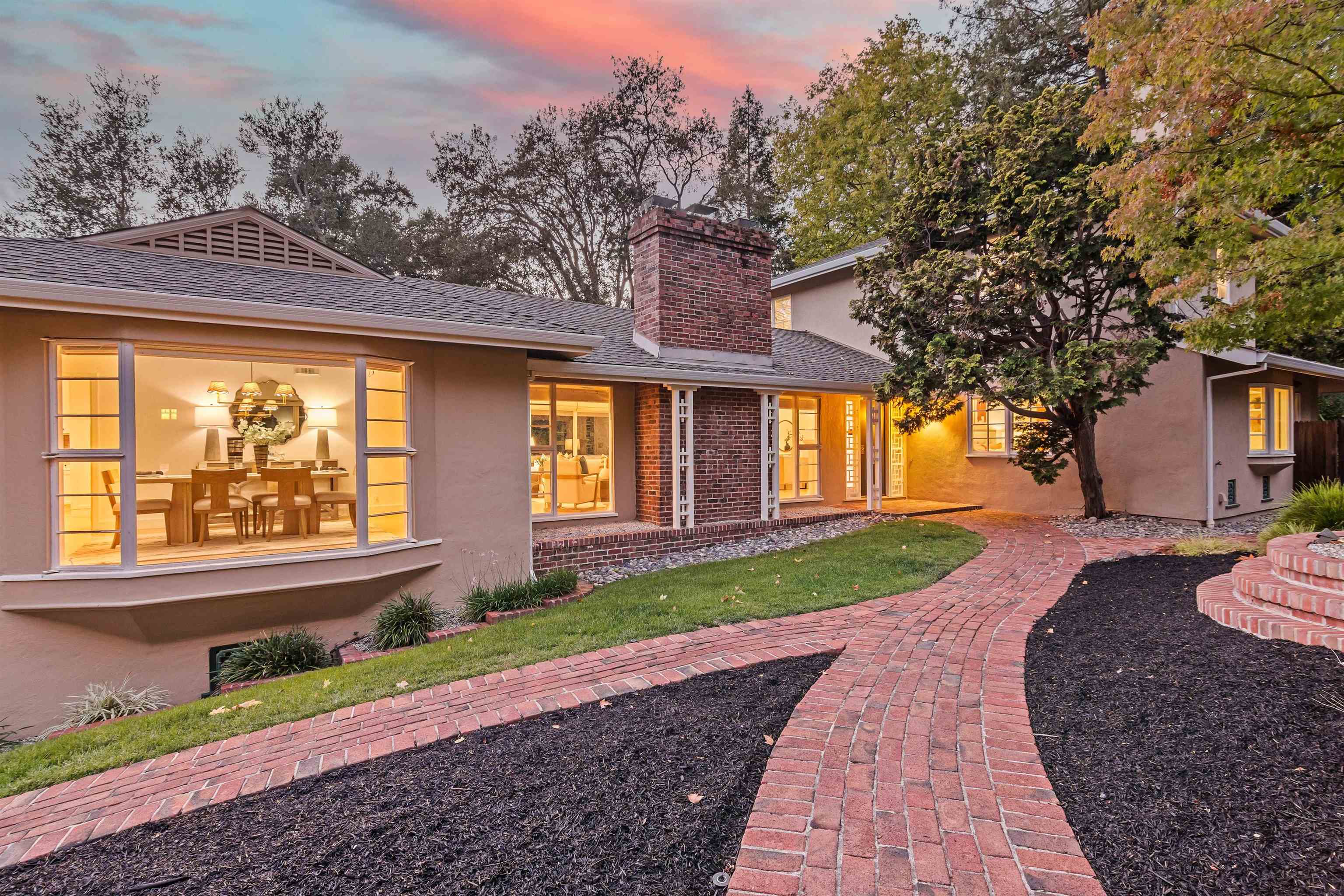 Detail Gallery Image 8 of 59 For 59 Hacienda Cir, Orinda,  CA 94563 - 4 Beds | 4/1 Baths