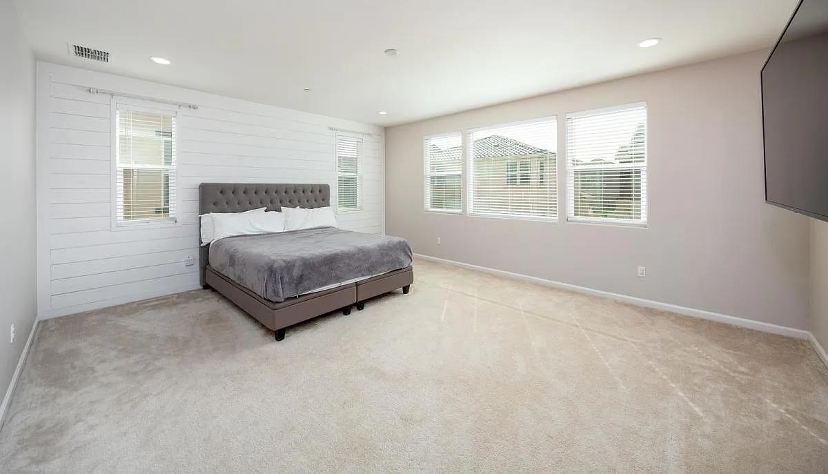 Detail Gallery Image 10 of 25 For 252 Lasata Dr, Tracy,  CA 95377-8441 - 4 Beds | 2/1 Baths