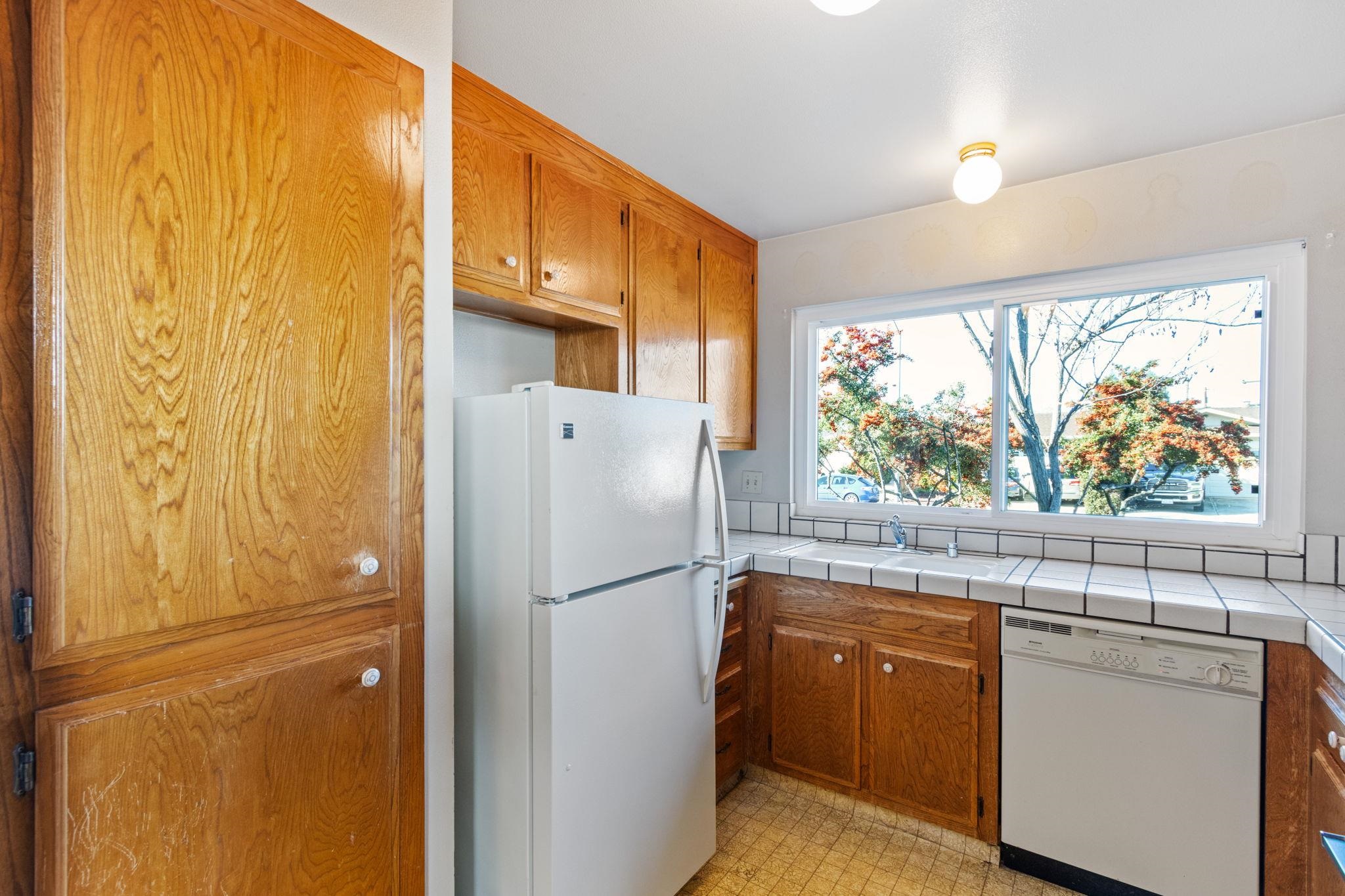 Detail Gallery Image 13 of 32 For 4462 Machado Dr, Concord,  CA 94521 - 2 Beds | 2 Baths