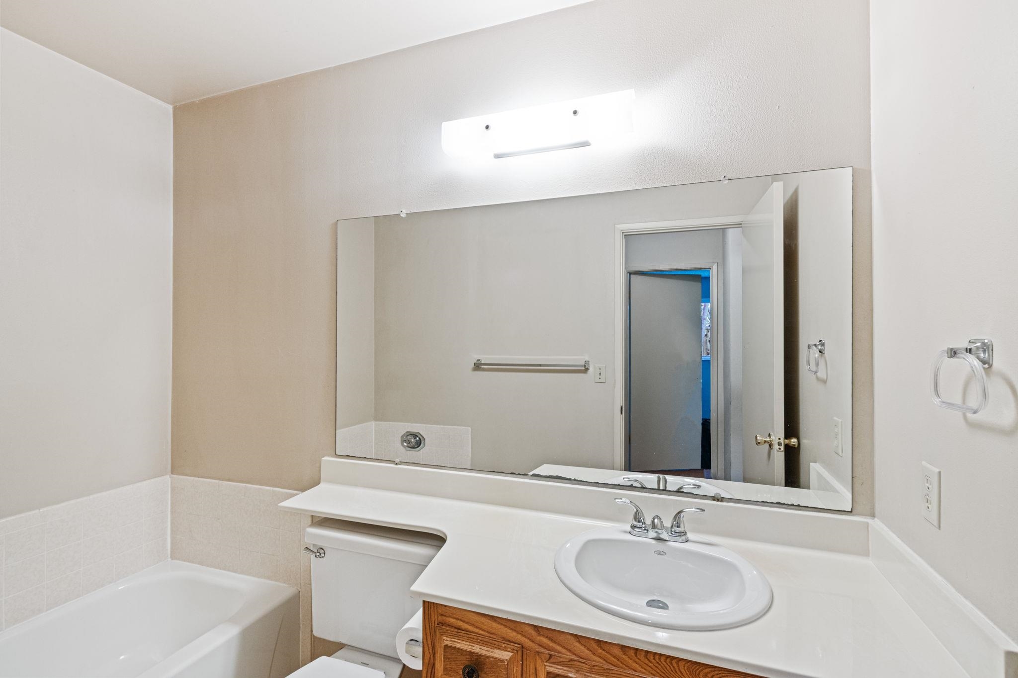 Detail Gallery Image 14 of 32 For 4462 Machado Dr, Concord,  CA 94521 - 2 Beds | 2 Baths