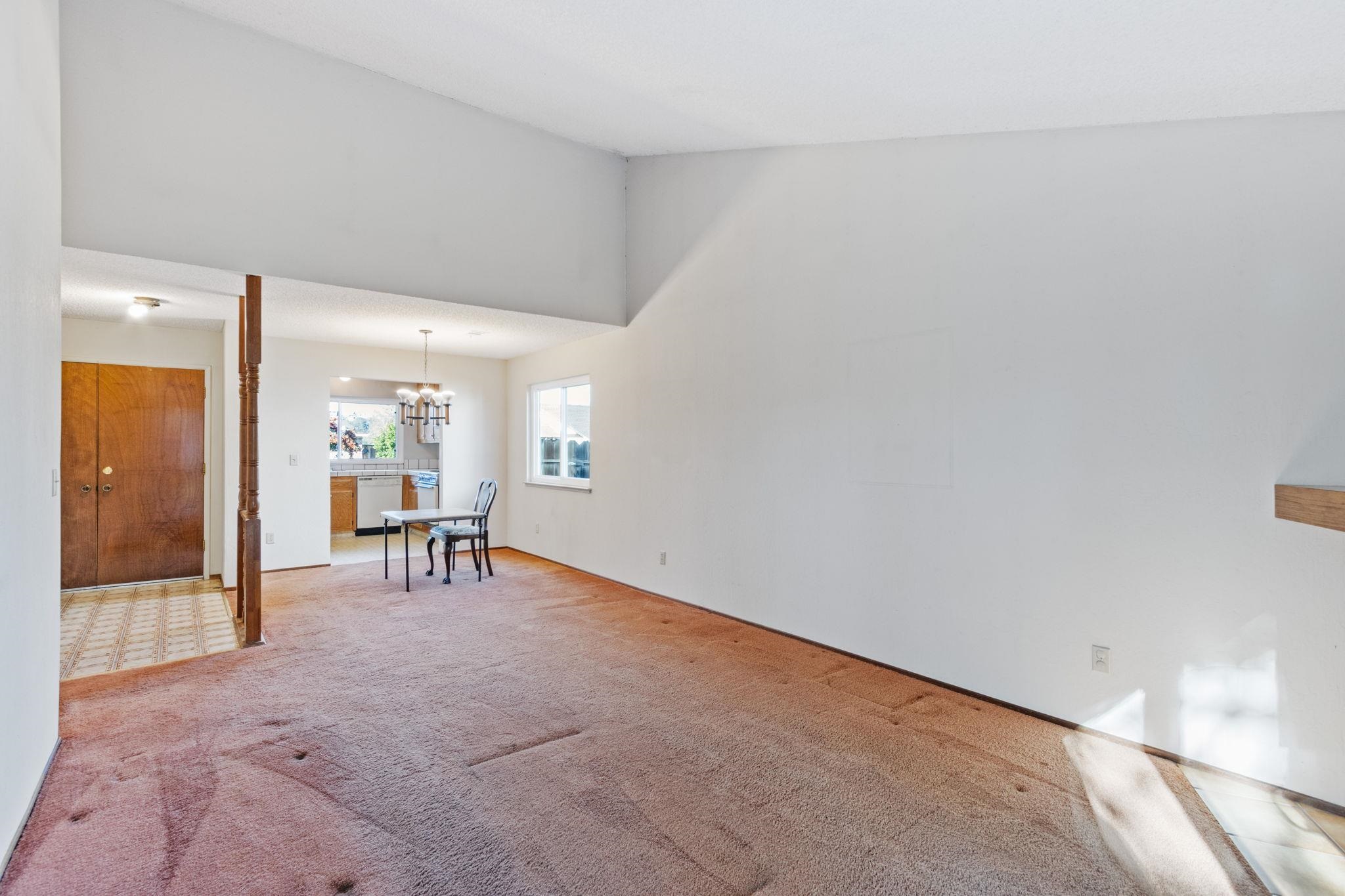 Detail Gallery Image 6 of 32 For 4462 Machado Dr, Concord,  CA 94521 - 2 Beds | 2 Baths