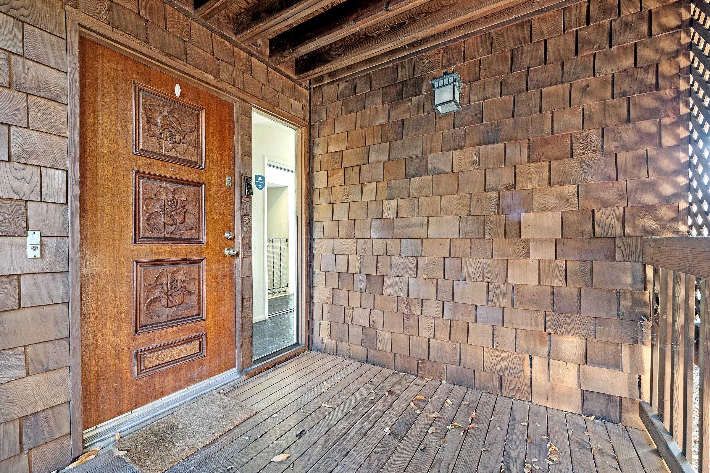 Detail Gallery Image 17 of 51 For 5982 Ascot Dr, Oakland,  CA 94611 - 2 Beds | 1/1 Baths