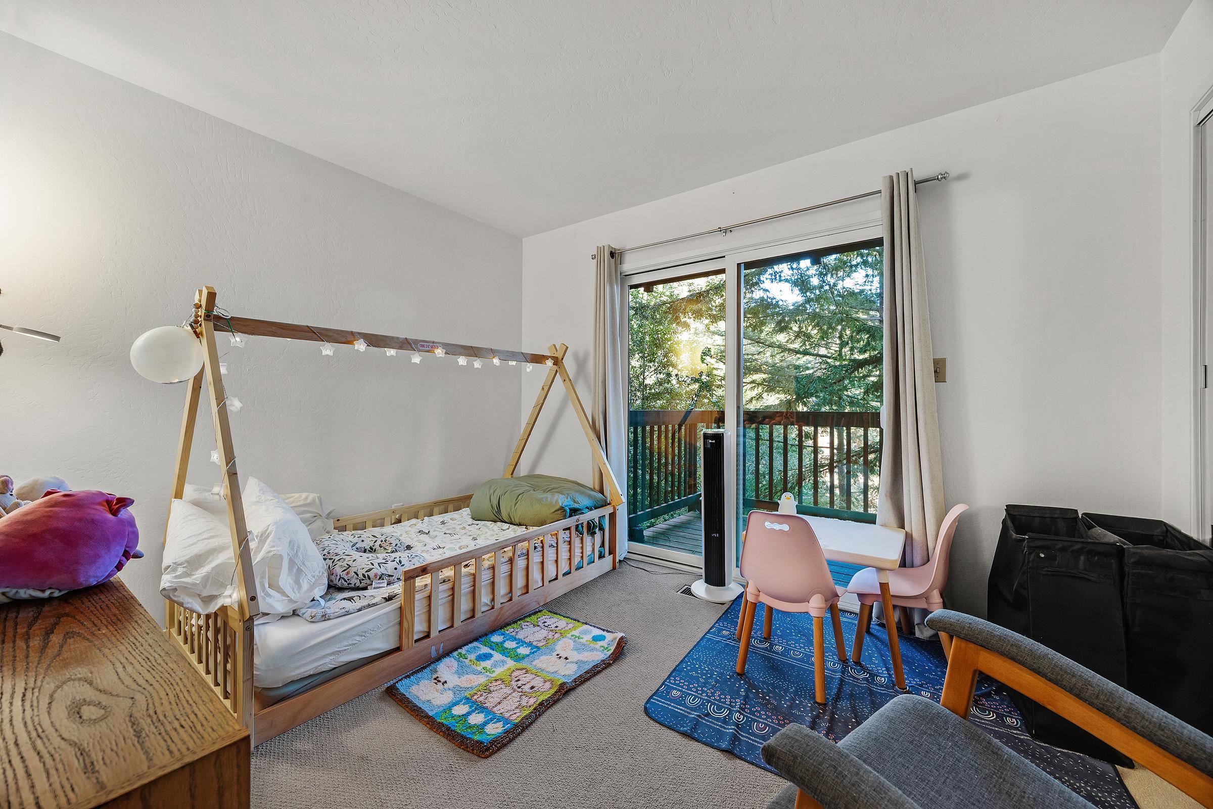 Detail Gallery Image 24 of 51 For 5982 Ascot Dr, Oakland,  CA 94611 - 2 Beds | 1/1 Baths