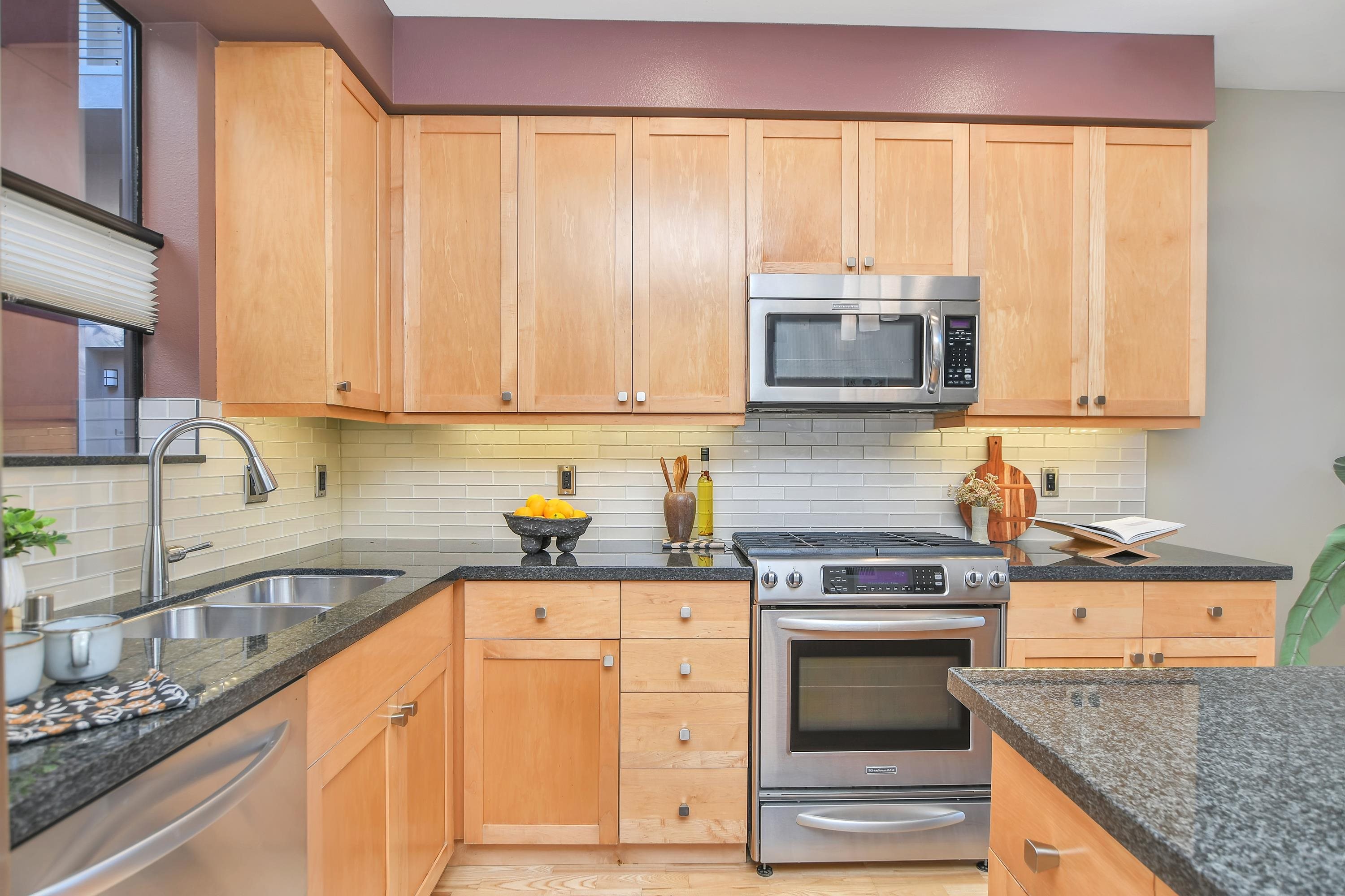 Detail Gallery Image 4 of 25 For 350 E Mission St #108,  San Jose,  CA 95112 - 1 Beds | 1/1 Baths