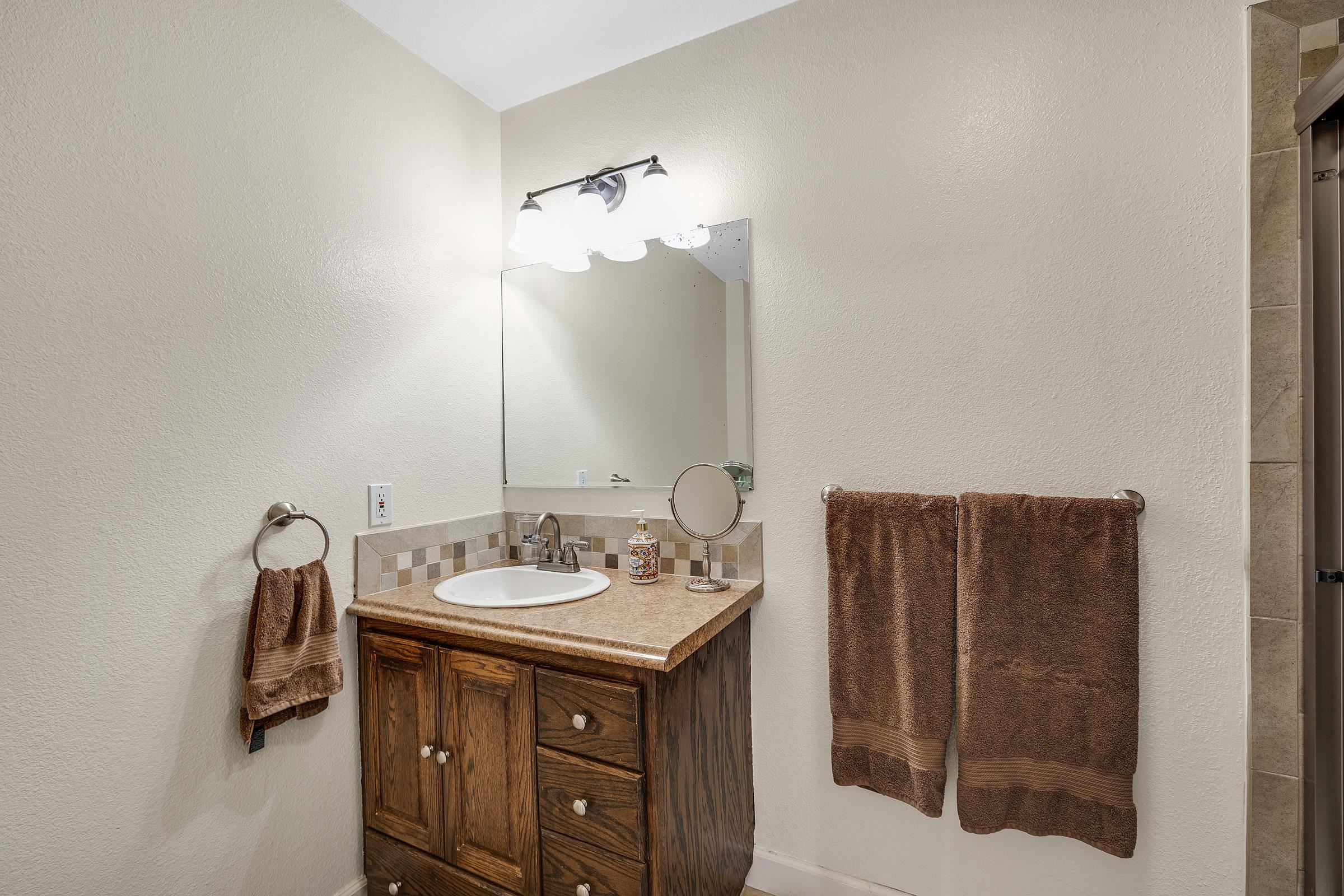 Detail Gallery Image 16 of 30 For 4055 Grama Ter, Fremont,  CA 94536 - 2 Beds | 1/1 Baths