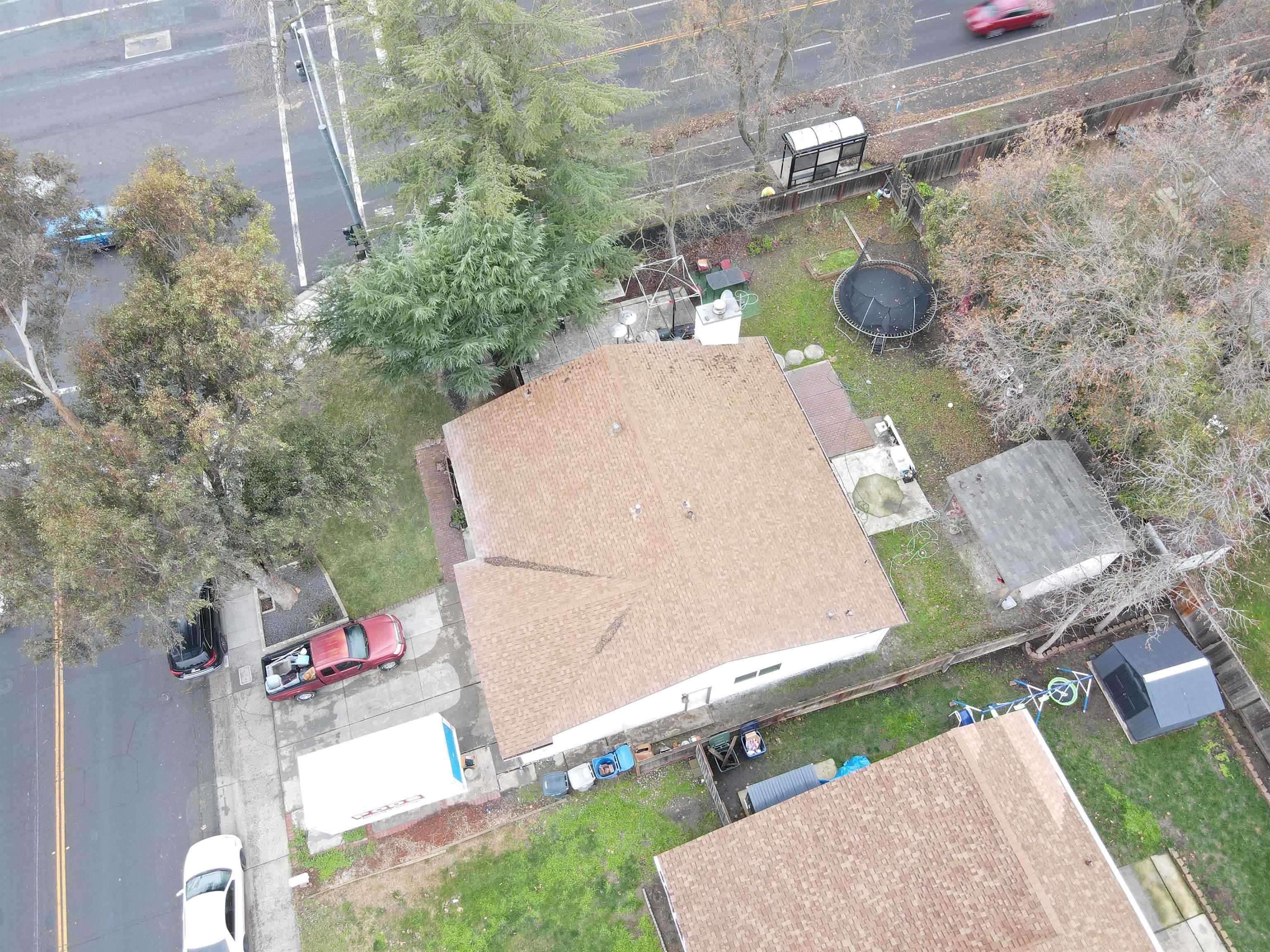 Detail Gallery Image 3 of 16 For 1585 Pebblewood Dr, Sacramento,  CA 95833 - 3 Beds | 2 Baths