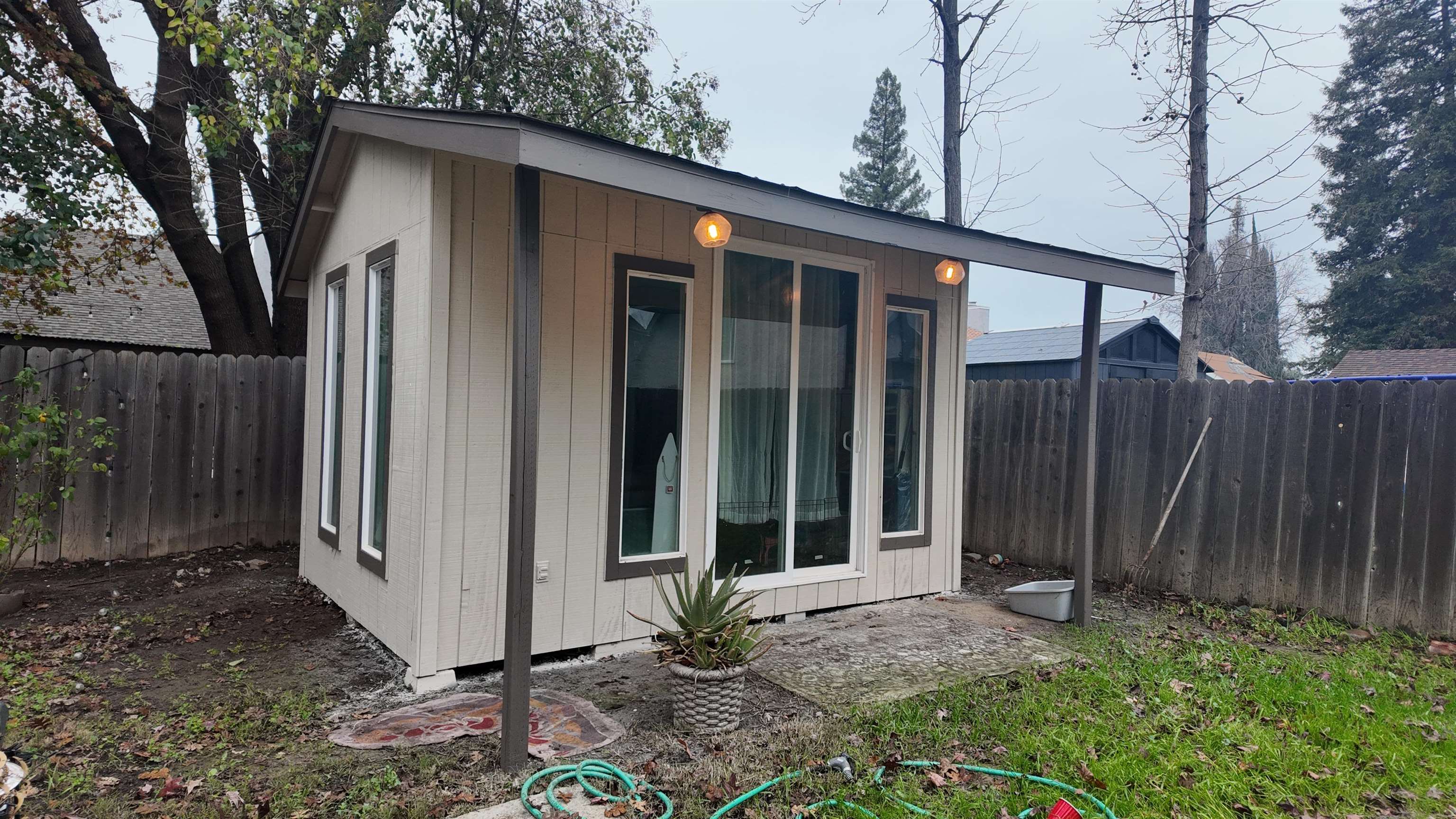 Detail Gallery Image 7 of 16 For 1585 Pebblewood Dr, Sacramento,  CA 95833 - 3 Beds | 2 Baths