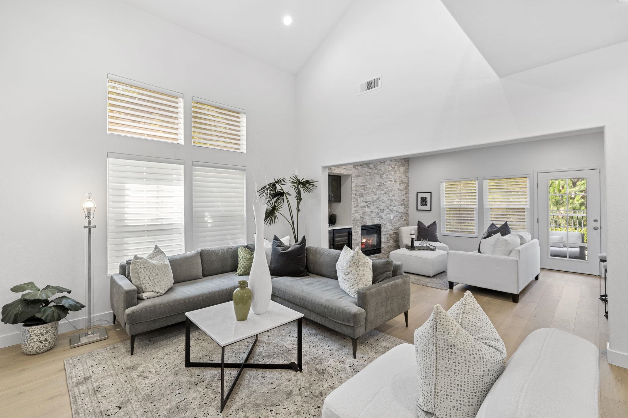 Detail Gallery Image 2 of 32 For 24 Dauphine, Newport Coast,  CA 92657 - 3 Beds | 3 Baths