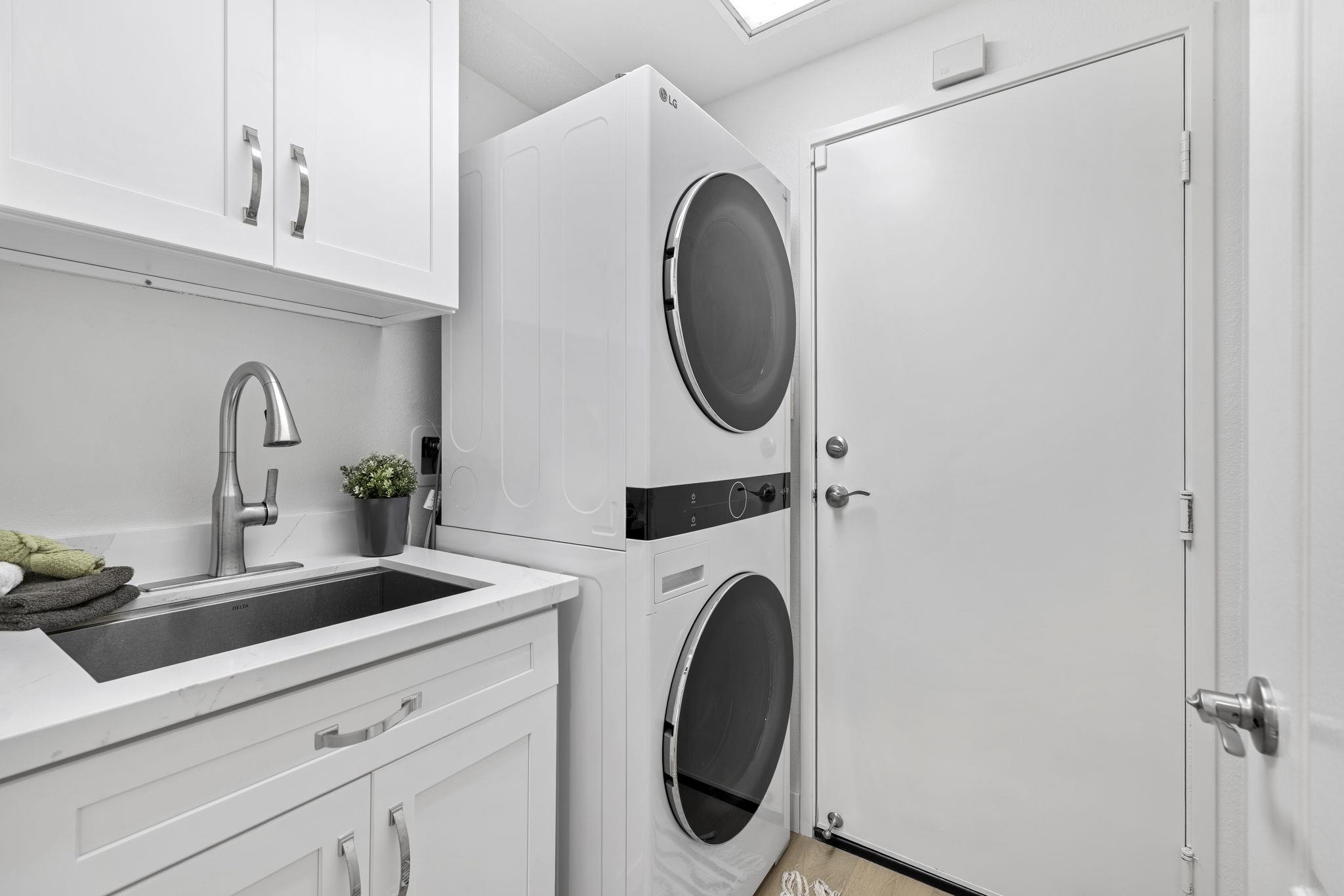 Detail Gallery Image 26 of 32 For 24 Dauphine, Newport Coast,  CA 92657 - 3 Beds | 3 Baths