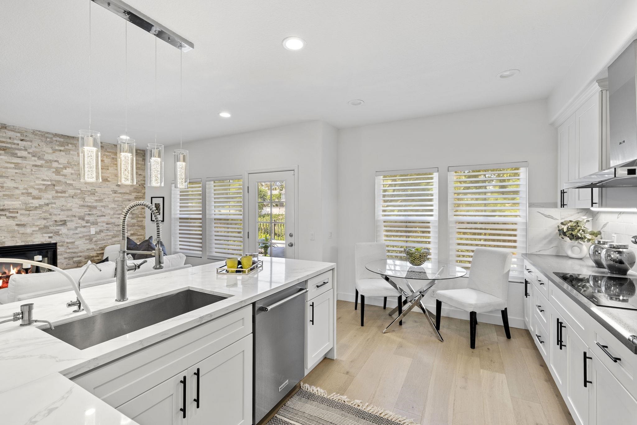 Detail Gallery Image 7 of 32 For 24 Dauphine, Newport Coast,  CA 92657 - 3 Beds | 3 Baths