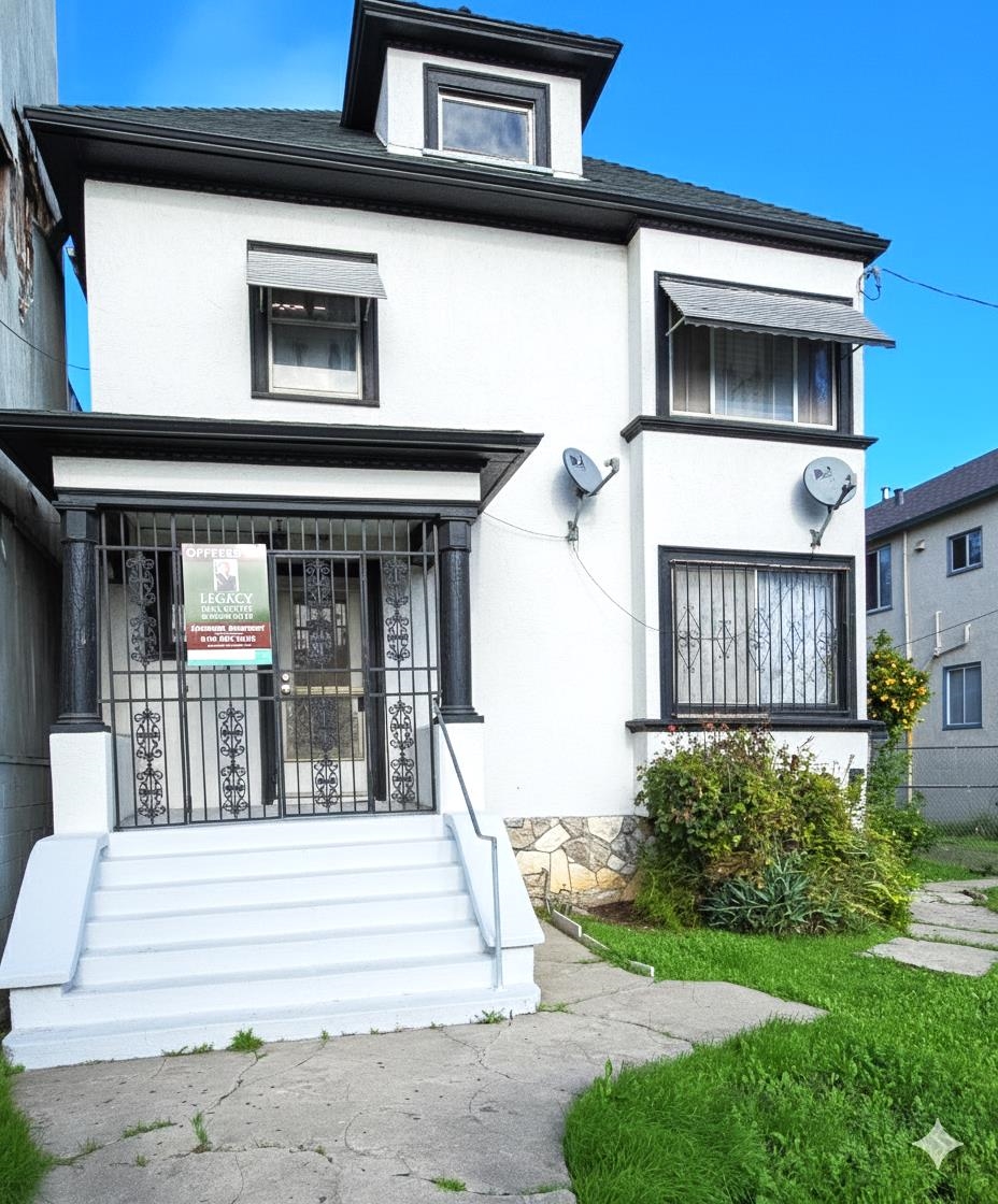 Detail Gallery Image 2 of 45 For 3020 E 19 Th, Oakland,  CA 94601 - – Beds | – Baths