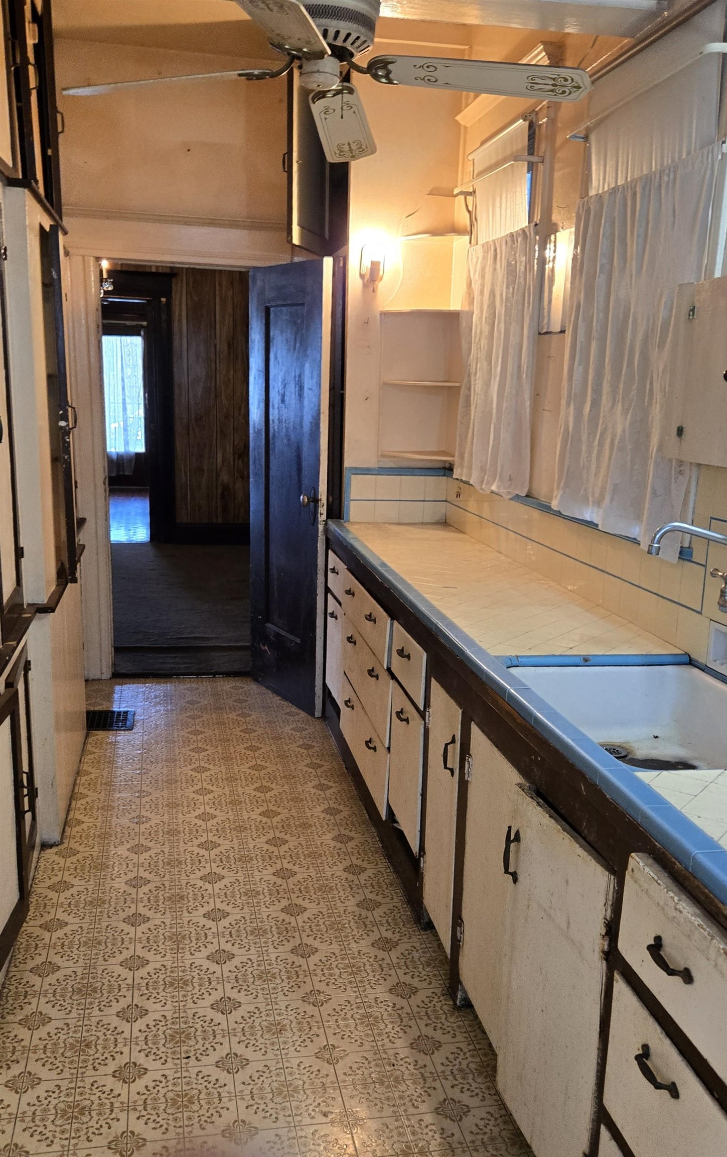 Detail Gallery Image 15 of 45 For 3020 E 19 Th, Oakland,  CA 94601 - – Beds | – Baths