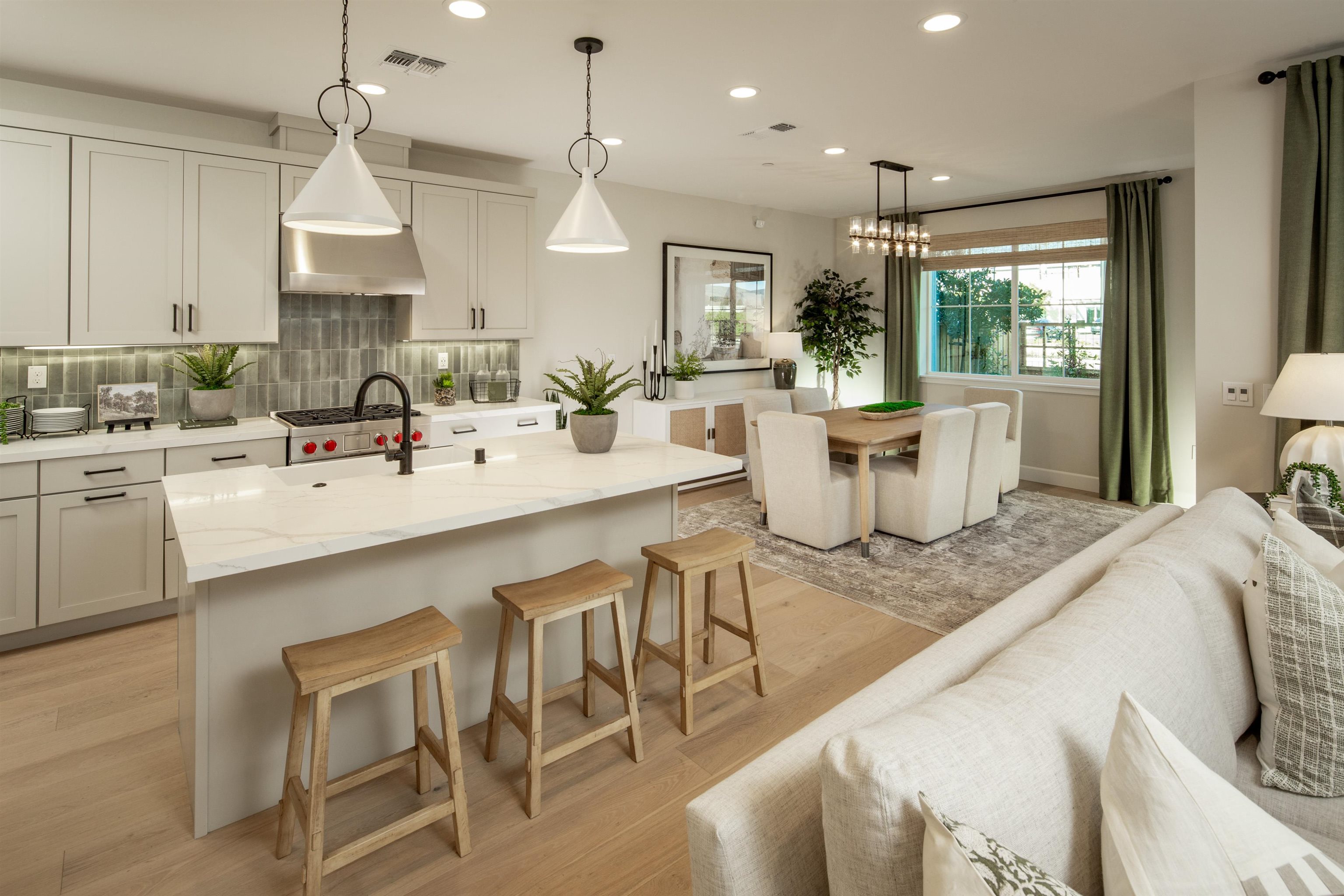 Detail Gallery Image 8 of 17 For 139 Compass Drive #2002,  Napa,  CA 94558 - 3 Beds | 2/1 Baths