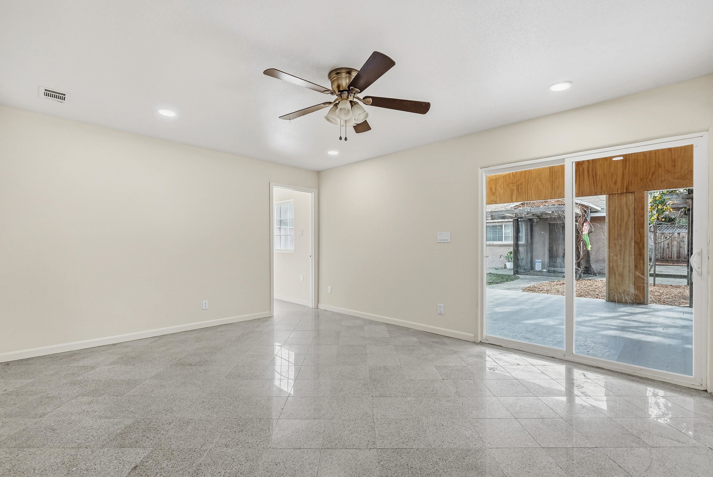 Detail Gallery Image 17 of 56 For 4316 Bidwell Dr., Fremont,  CA 94538 - 7 Beds | 3 Baths