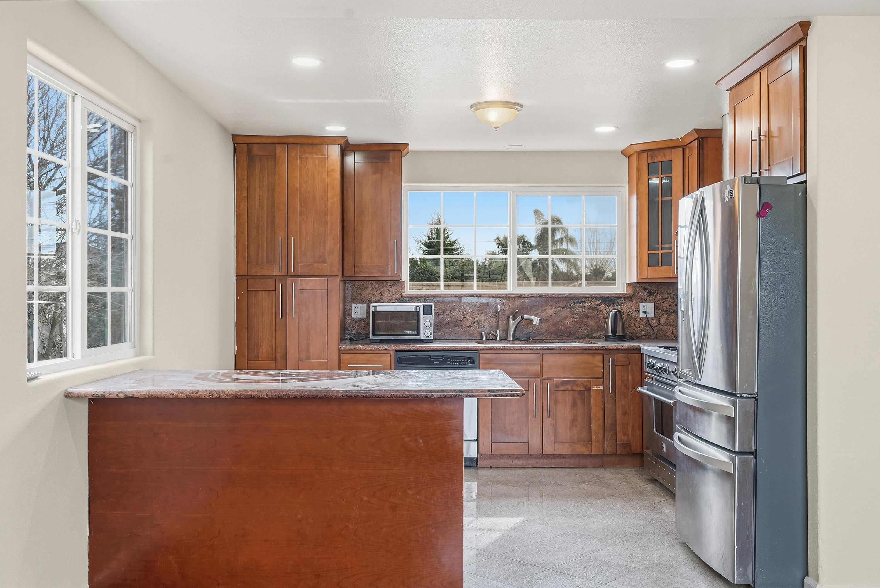 Detail Gallery Image 6 of 56 For 4316 Bidwell Dr., Fremont,  CA 94538 - 7 Beds | 3 Baths