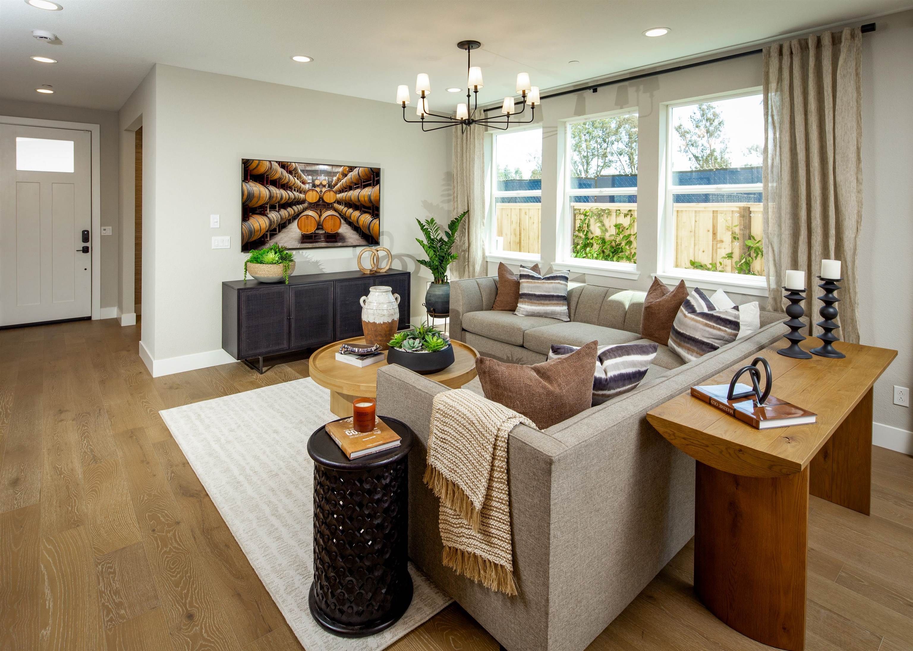 Detail Gallery Image 7 of 25 For 343 Cordelia Drive, Napa,  CA 94558 - 5 Beds | 4/1 Baths