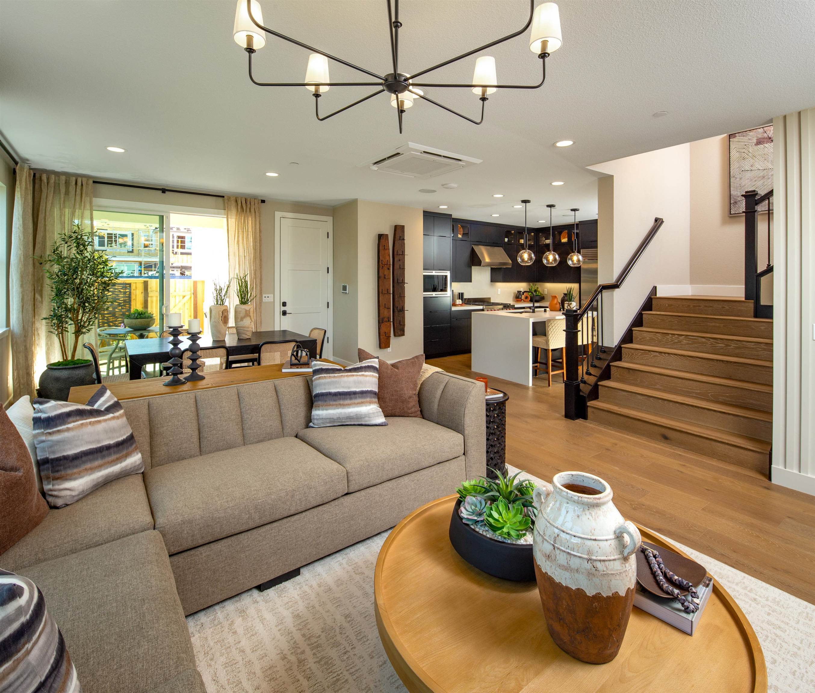 Detail Gallery Image 10 of 25 For 343 Cordelia Drive, Napa,  CA 94558 - 5 Beds | 4/1 Baths