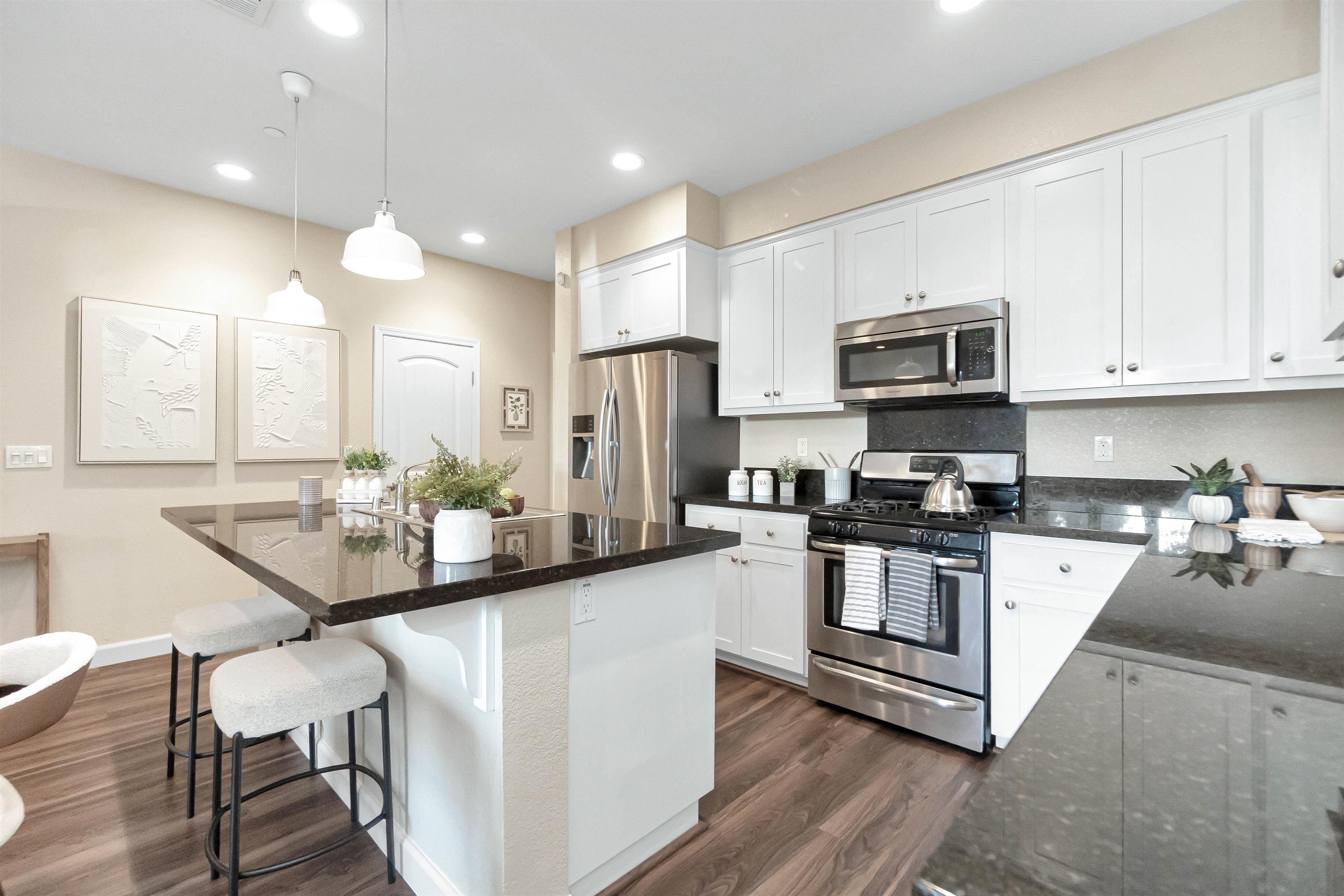 Detail Gallery Image 12 of 44 For 328 C St, Hayward,  CA 94541 - 4 Beds | 2/1 Baths