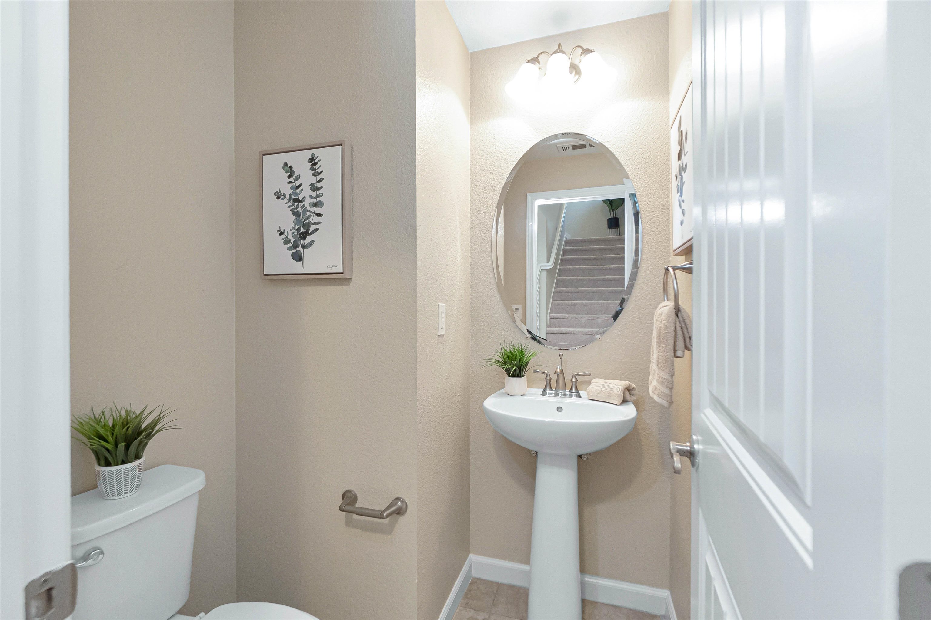 Detail Gallery Image 17 of 44 For 328 C St, Hayward,  CA 94541 - 4 Beds | 2/1 Baths