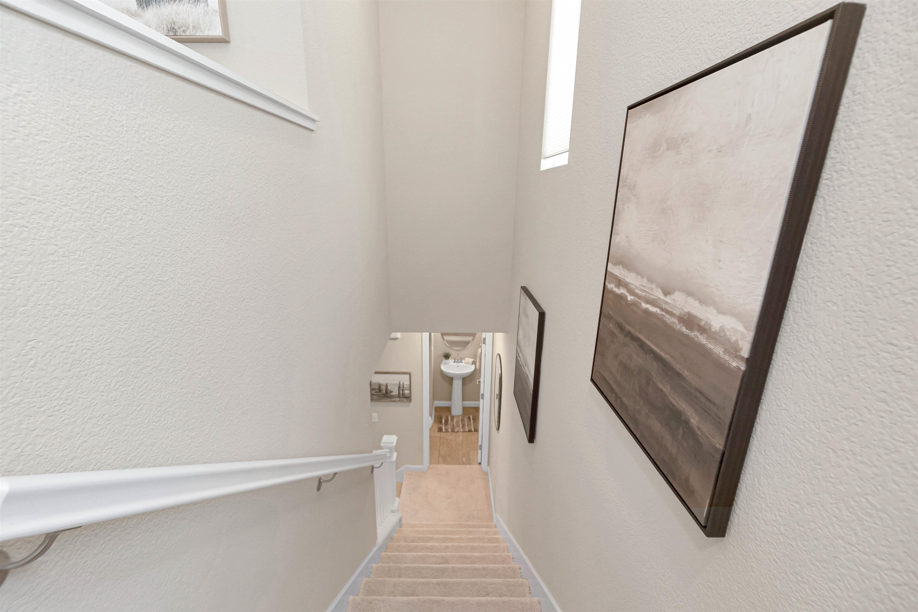 Detail Gallery Image 19 of 44 For 328 C St, Hayward,  CA 94541 - 4 Beds | 2/1 Baths