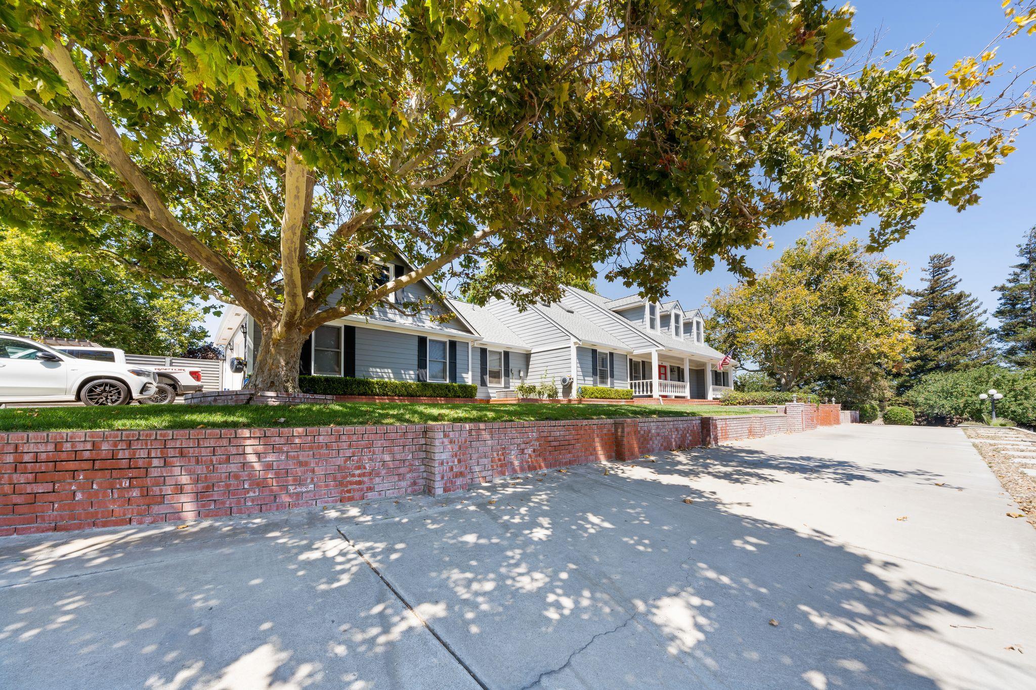 Detail Gallery Image 4 of 59 For 51 Cunha Ct, Oakley,  CA 94561 - 5 Beds | 3 Baths