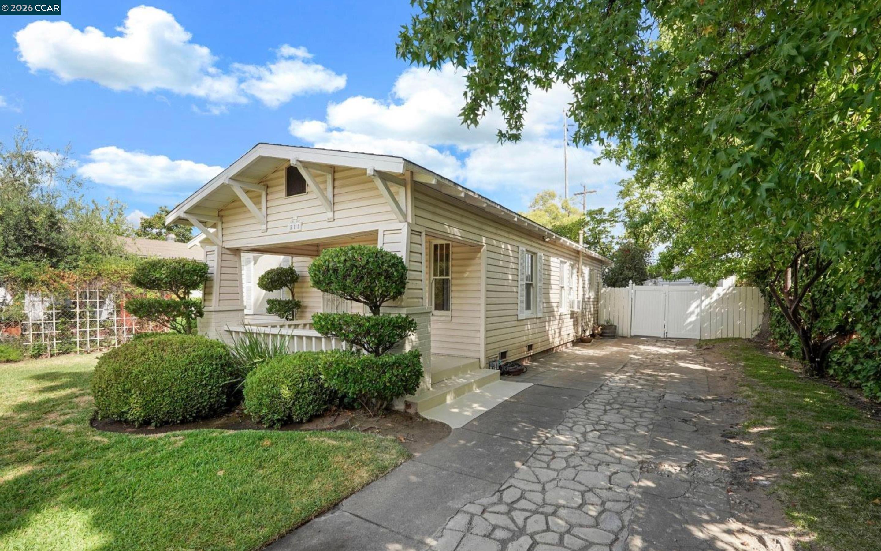 Detail Gallery Image 14 of 14 For 511 E Locust St, Lodi,  CA 95240 - 3 Beds | 1/1 Baths