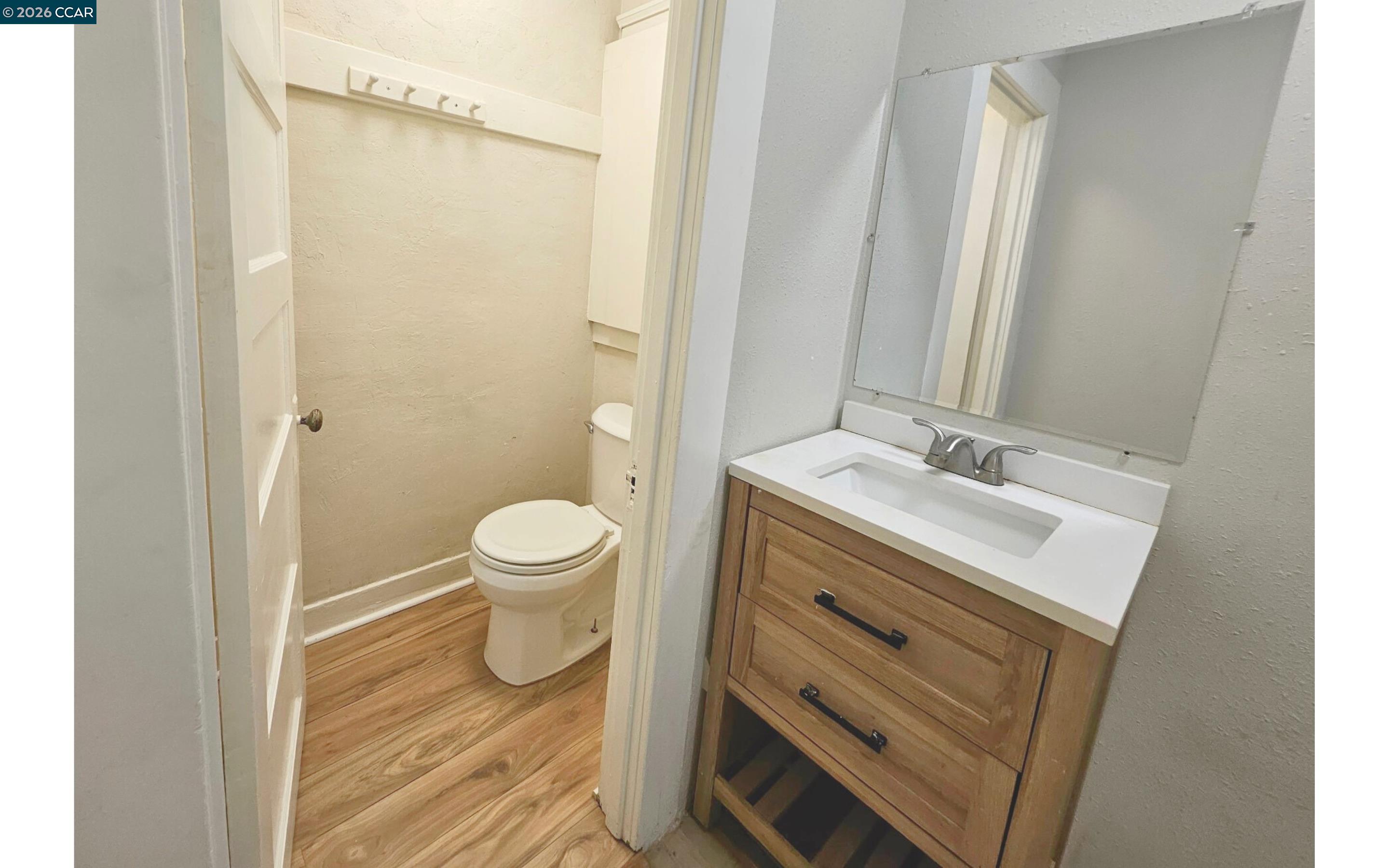 Detail Gallery Image 9 of 14 For 511 E Locust St, Lodi,  CA 95240 - 3 Beds | 1/1 Baths