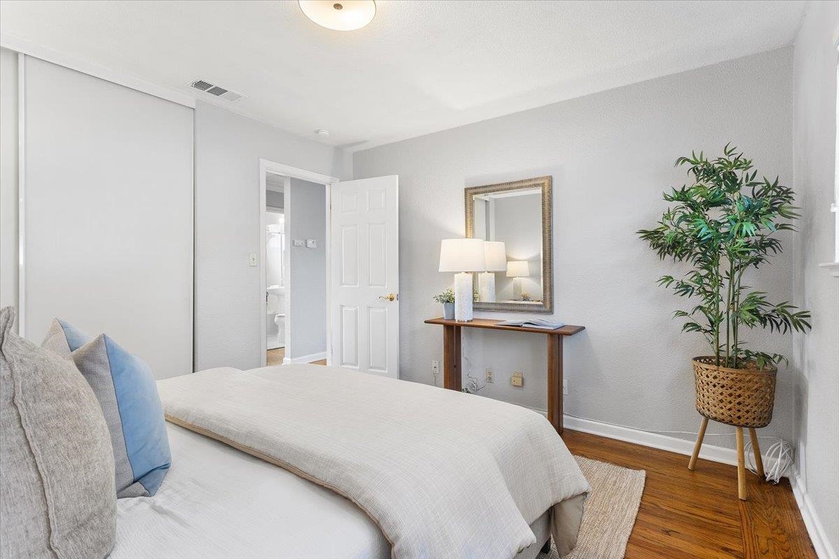 Detail Gallery Image 19 of 31 For 3975 Wilson Ave, Castro Valley,  CA 94546 - 2 Beds | 1 Baths