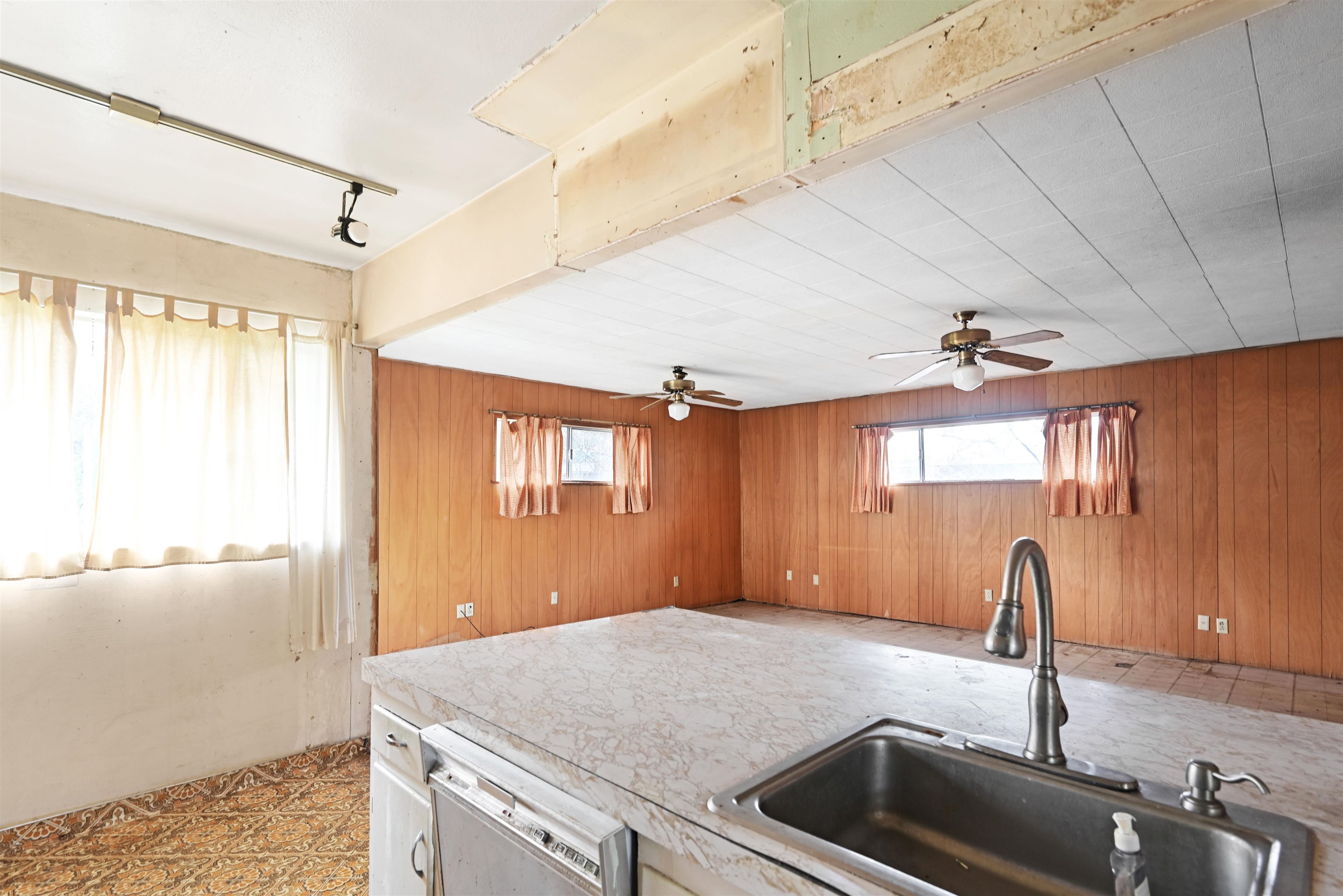 Detail Gallery Image 12 of 22 For 107 Adria Dr, Pleasant Hill,  CA 94523 - 3 Beds | 1 Baths