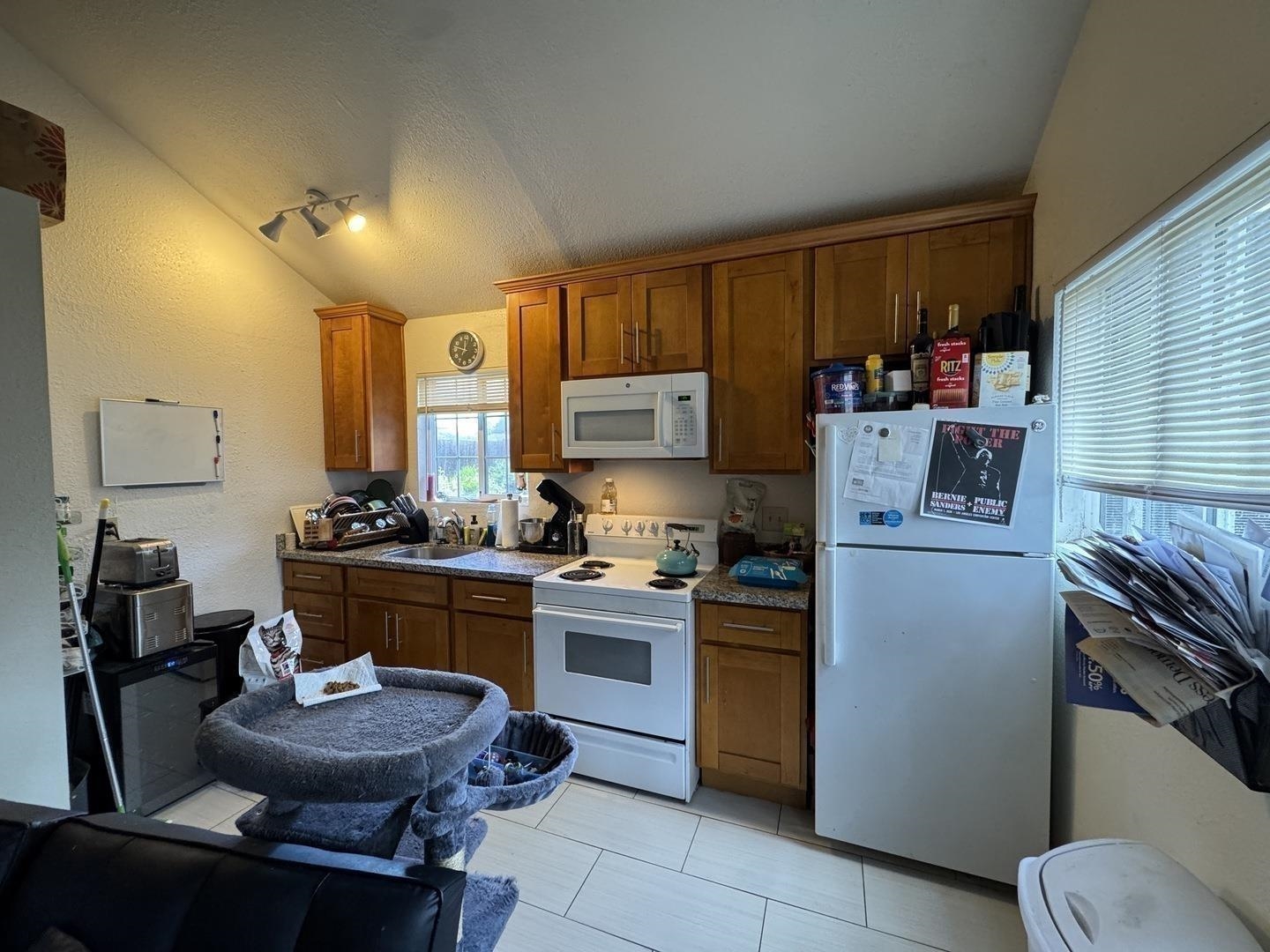 Detail Gallery Image 6 of 14 For 2031 Lee Ave, Napa,  CA 94559 - – Beds | – Baths