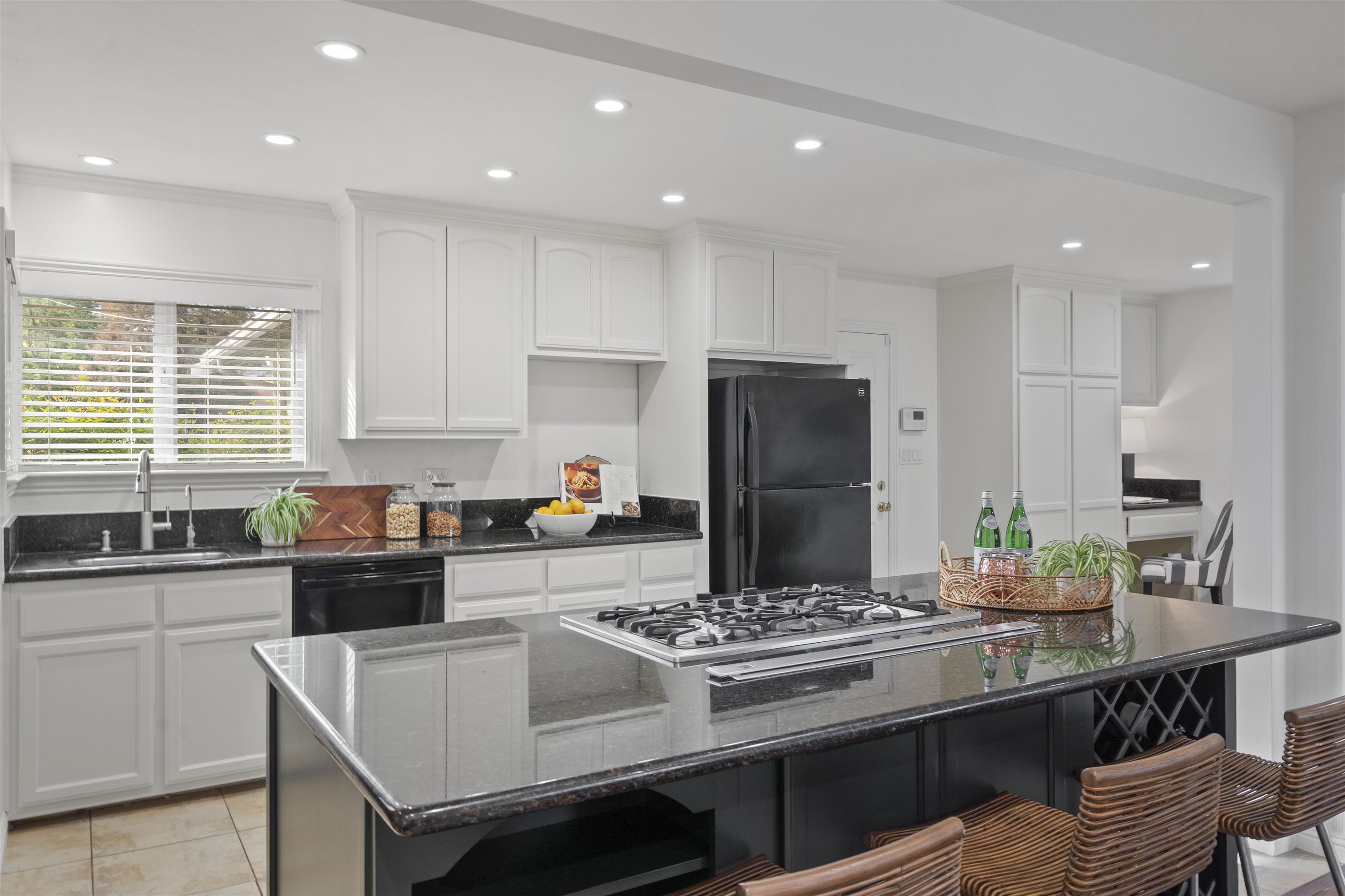 Detail Gallery Image 12 of 43 For 5607 Lassen Ct, Clayton,  CA 94517 - 3 Beds | 2 Baths