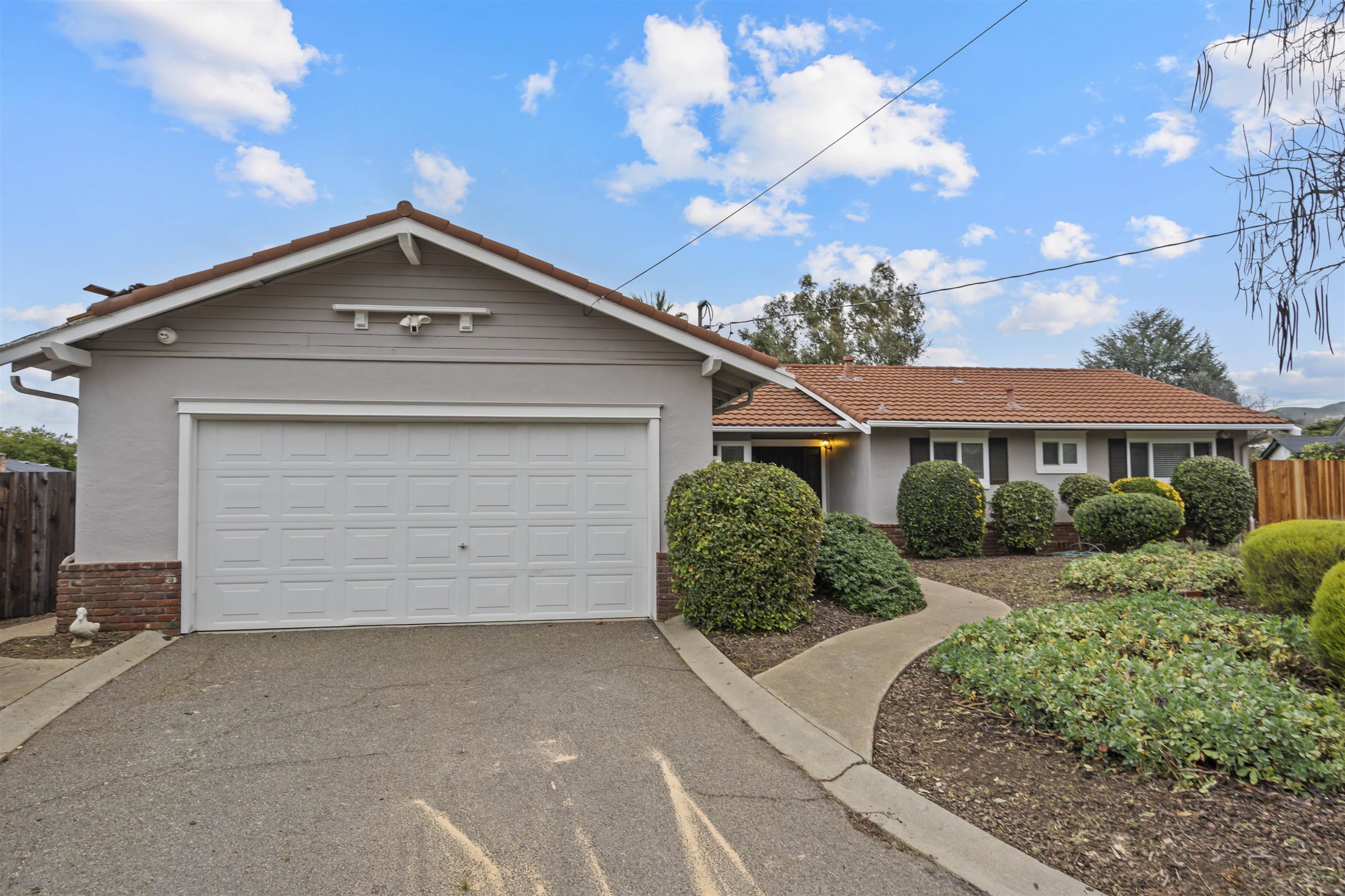 Detail Gallery Image 9 of 43 For 5607 Lassen Ct, Clayton,  CA 94517 - 3 Beds | 2 Baths