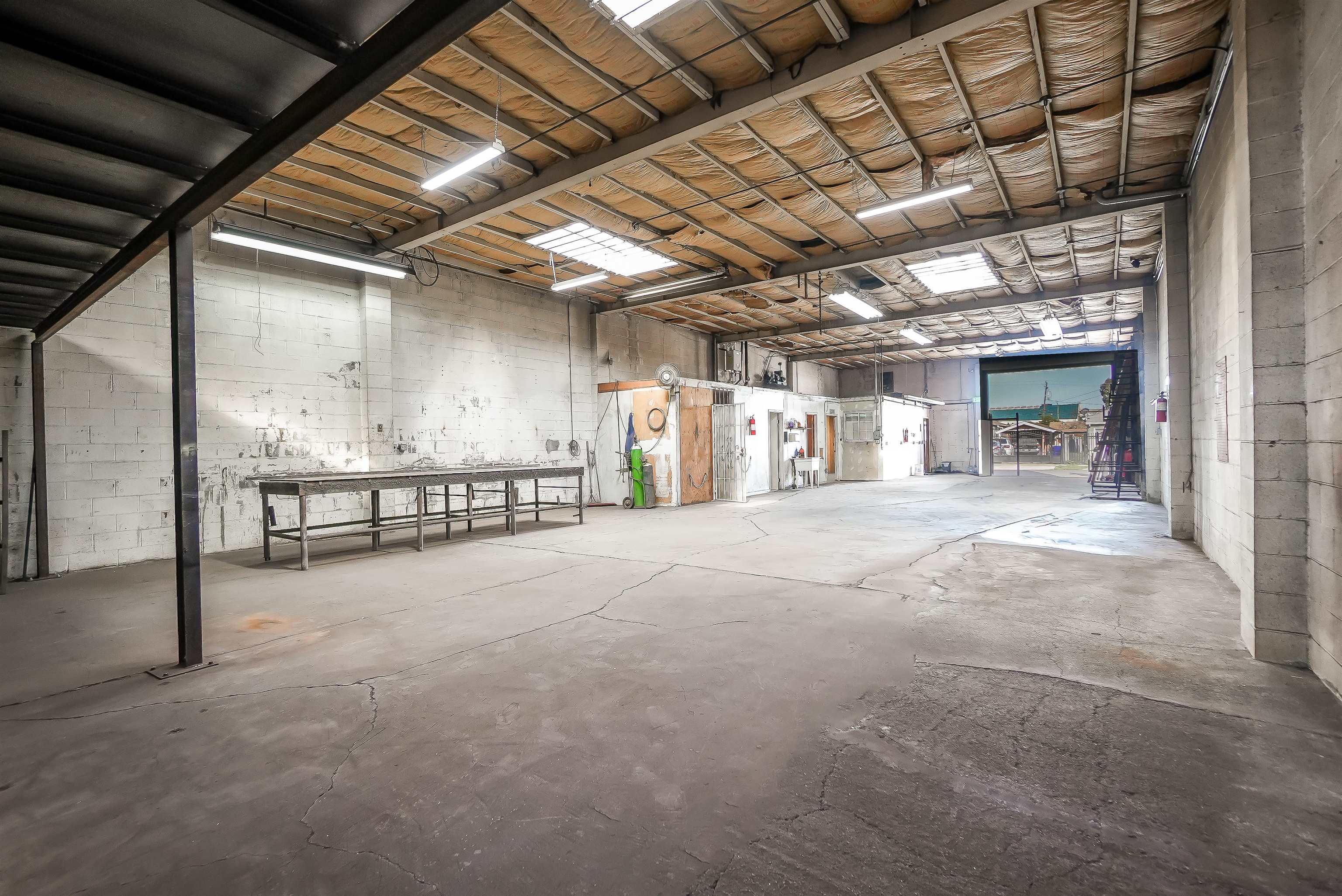 Detail Gallery Image 14 of 24 For 954 86th Ave, Oakland,  CA 94621 - – Beds | – Baths