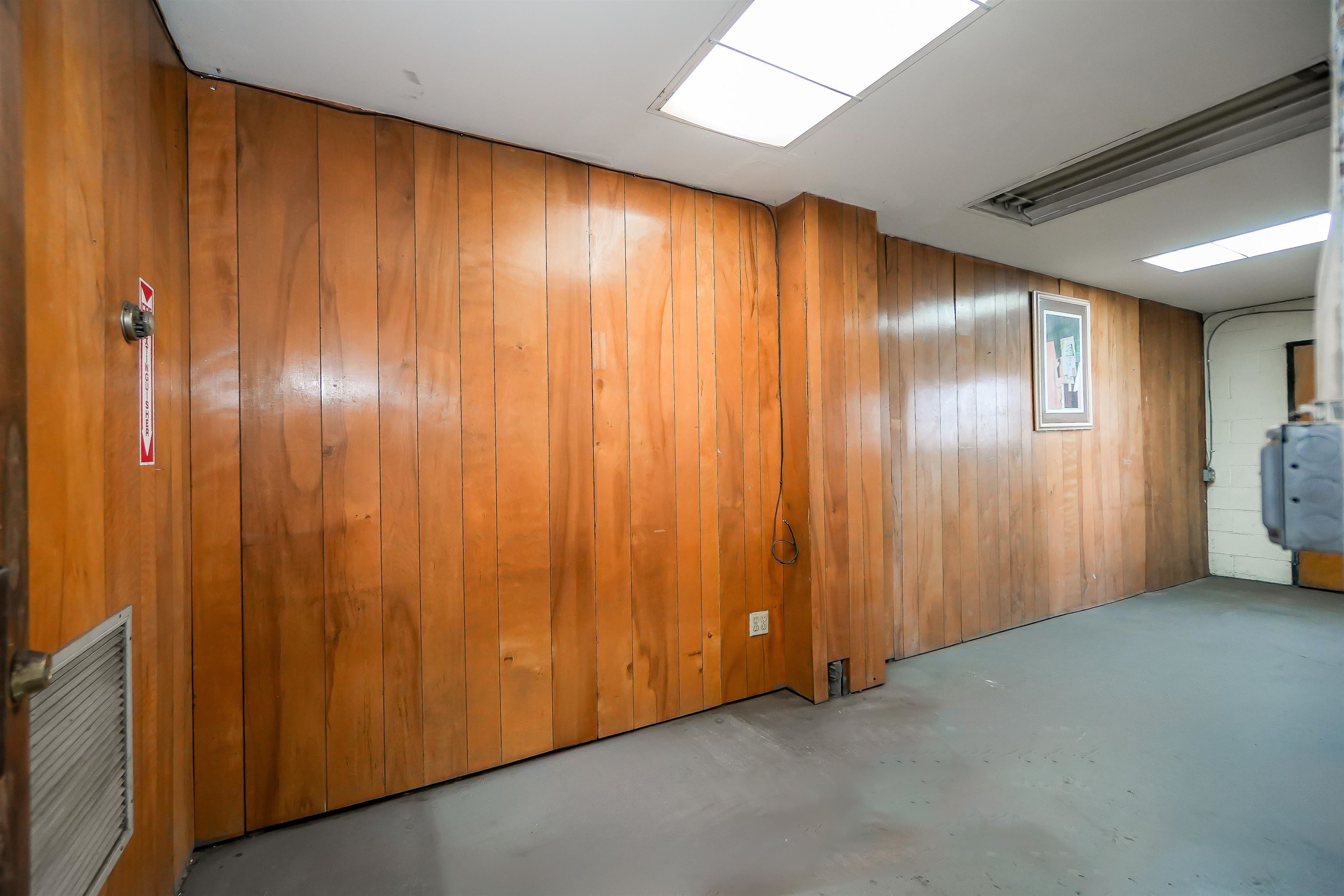 Detail Gallery Image 21 of 24 For 954 86th Ave, Oakland,  CA 94621 - – Beds | – Baths