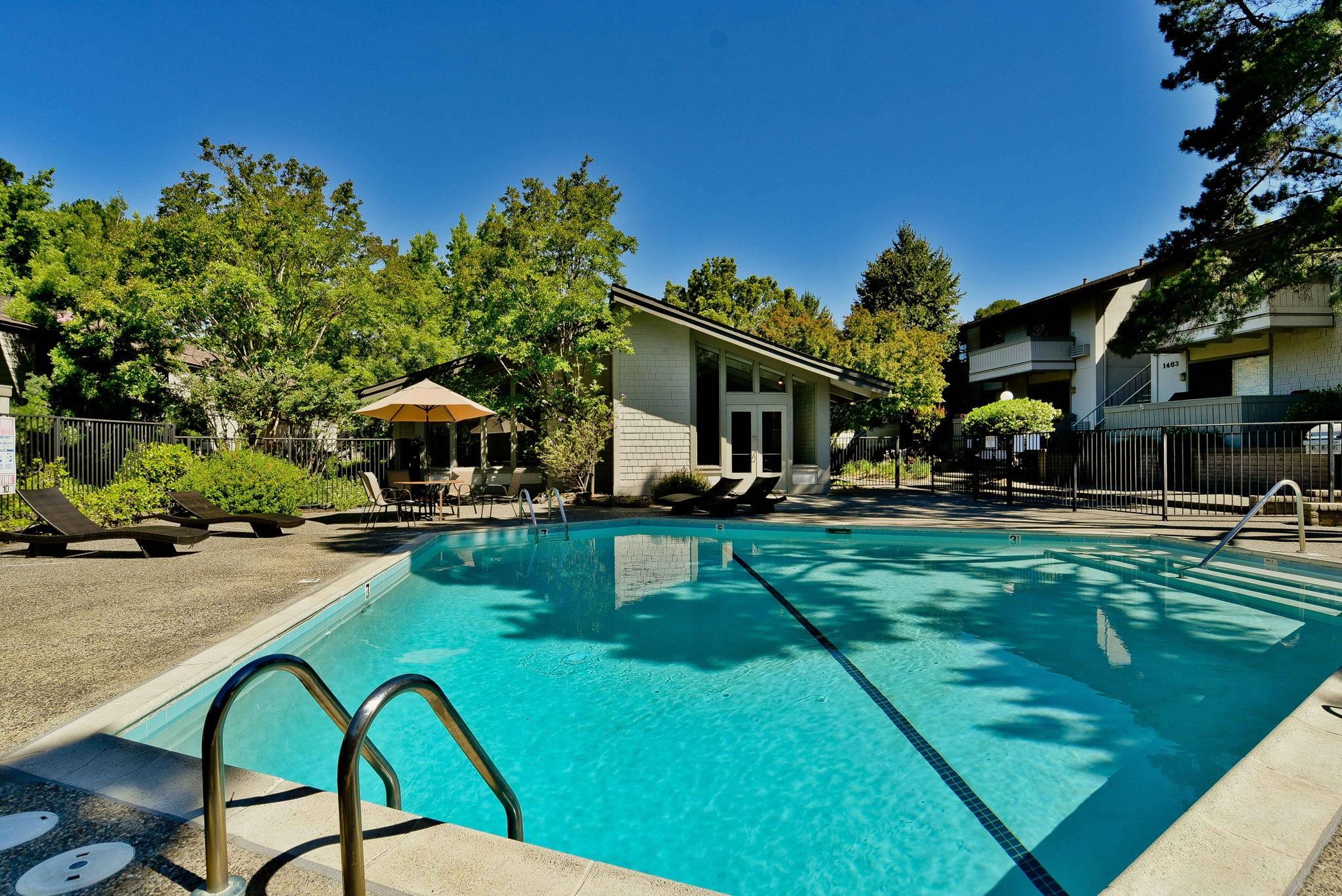 Detail Gallery Image 21 of 37 For 1463 Marchbanks Dr #2,  Walnut Creek,  CA 94598 - 2 Beds | 1 Baths