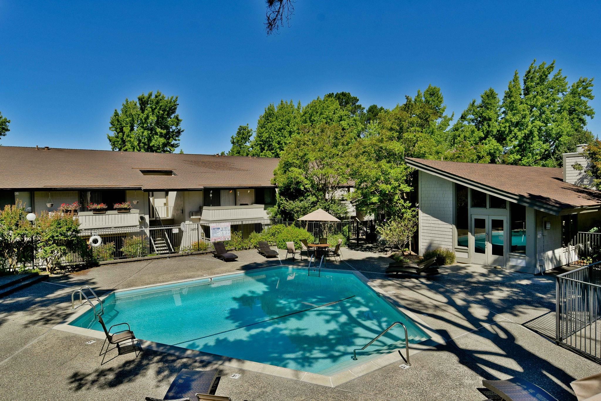 Detail Gallery Image 22 of 37 For 1463 Marchbanks Dr #2,  Walnut Creek,  CA 94598 - 2 Beds | 1 Baths