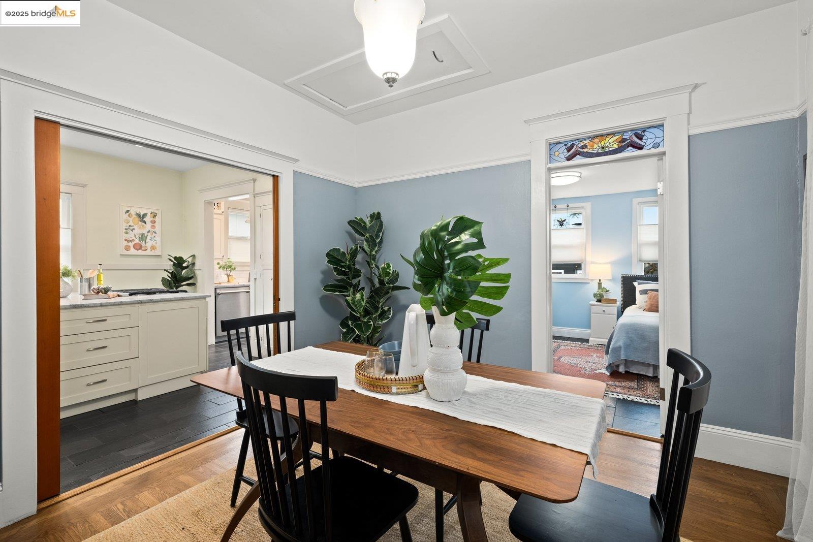 Detail Gallery Image 23 of 52 For 1076 61st St, Oakland,  CA 94608 - 2 Beds | 1 Baths