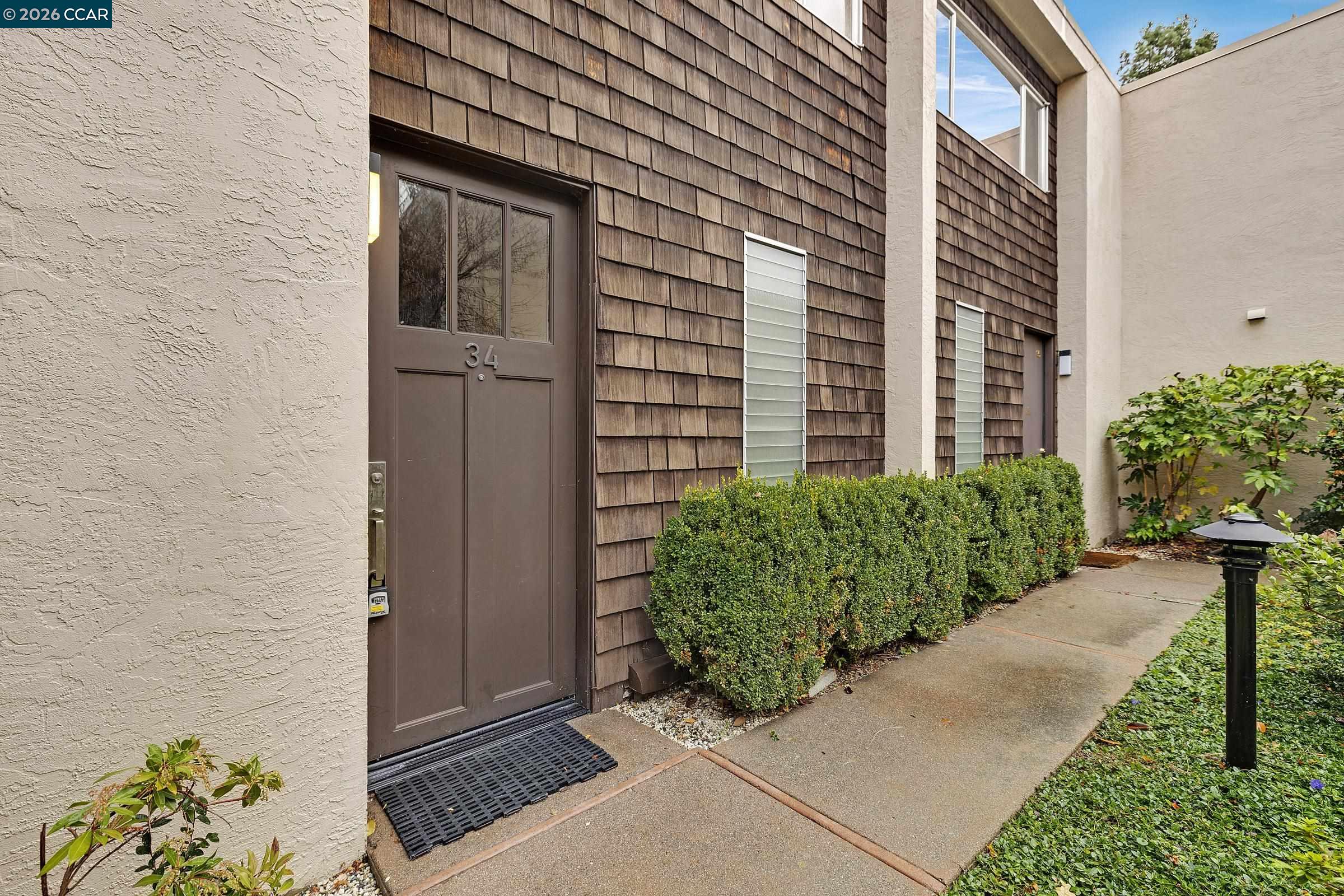 Photo #1: 41120033 Listing: Photo #1