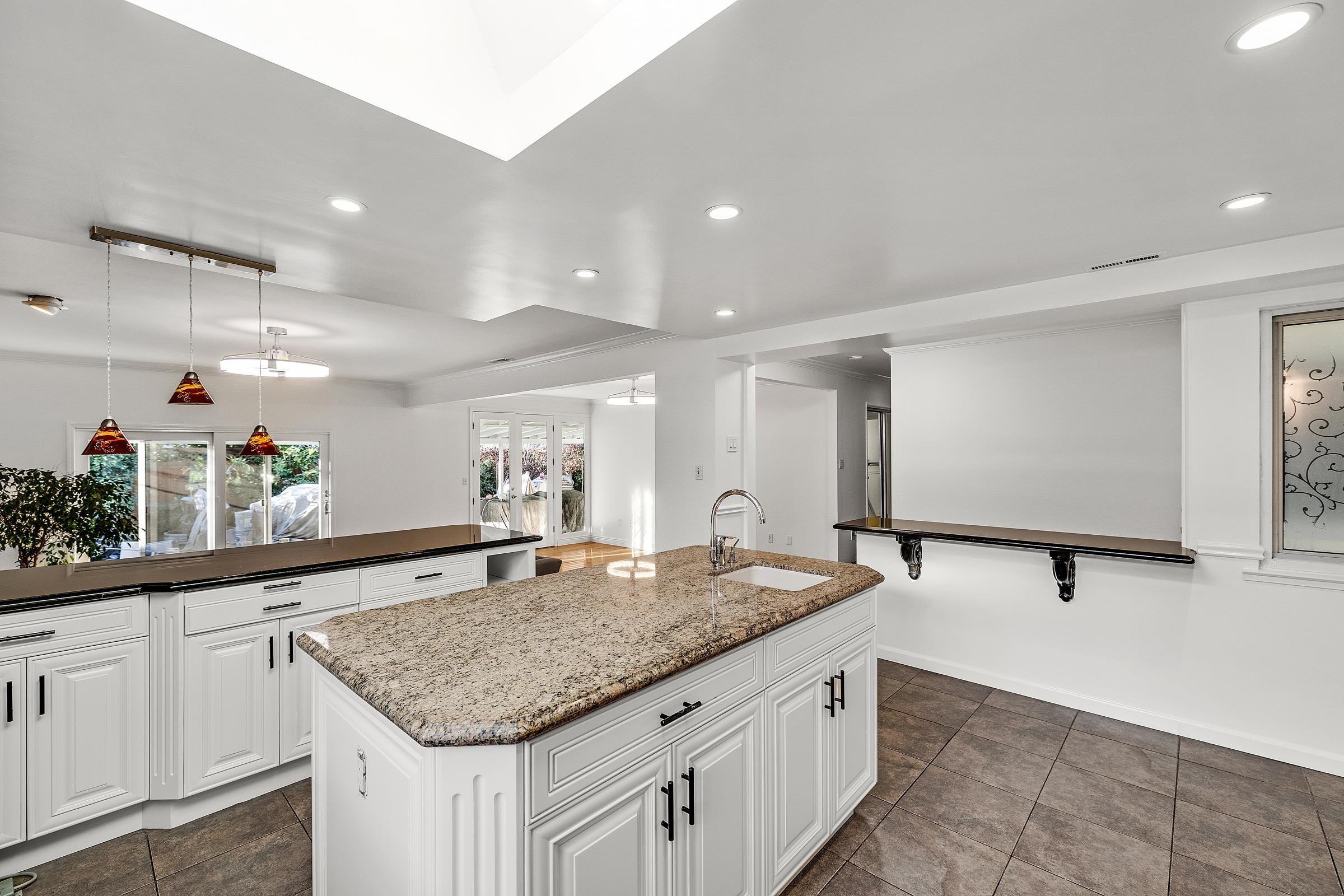 Detail Gallery Image 13 of 35 For 4347 San Juan Ave, Fremont,  CA 94536 - 5 Beds | 2 Baths