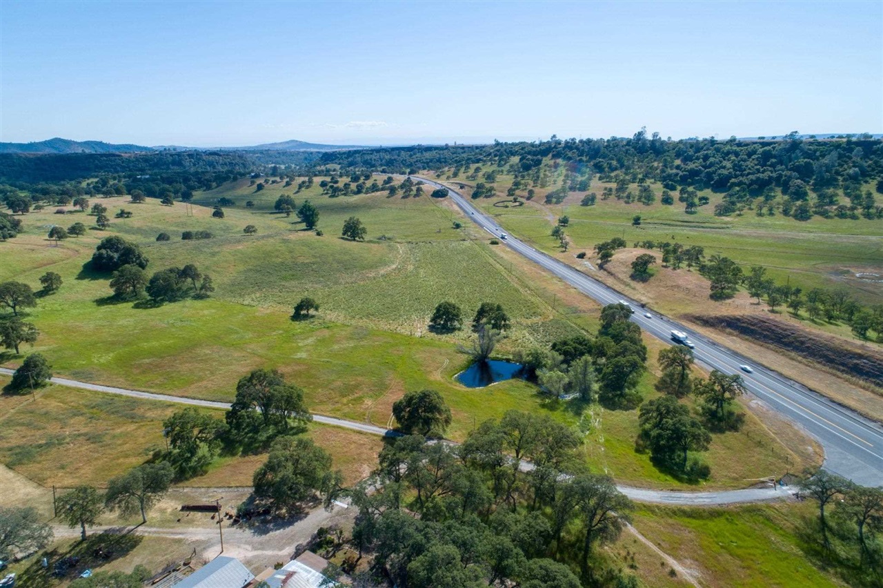 Detail Gallery Image 8 of 60 For 15653 Hwy 108, Jamestown,  CA 95327 - 2 Beds | 1 Baths