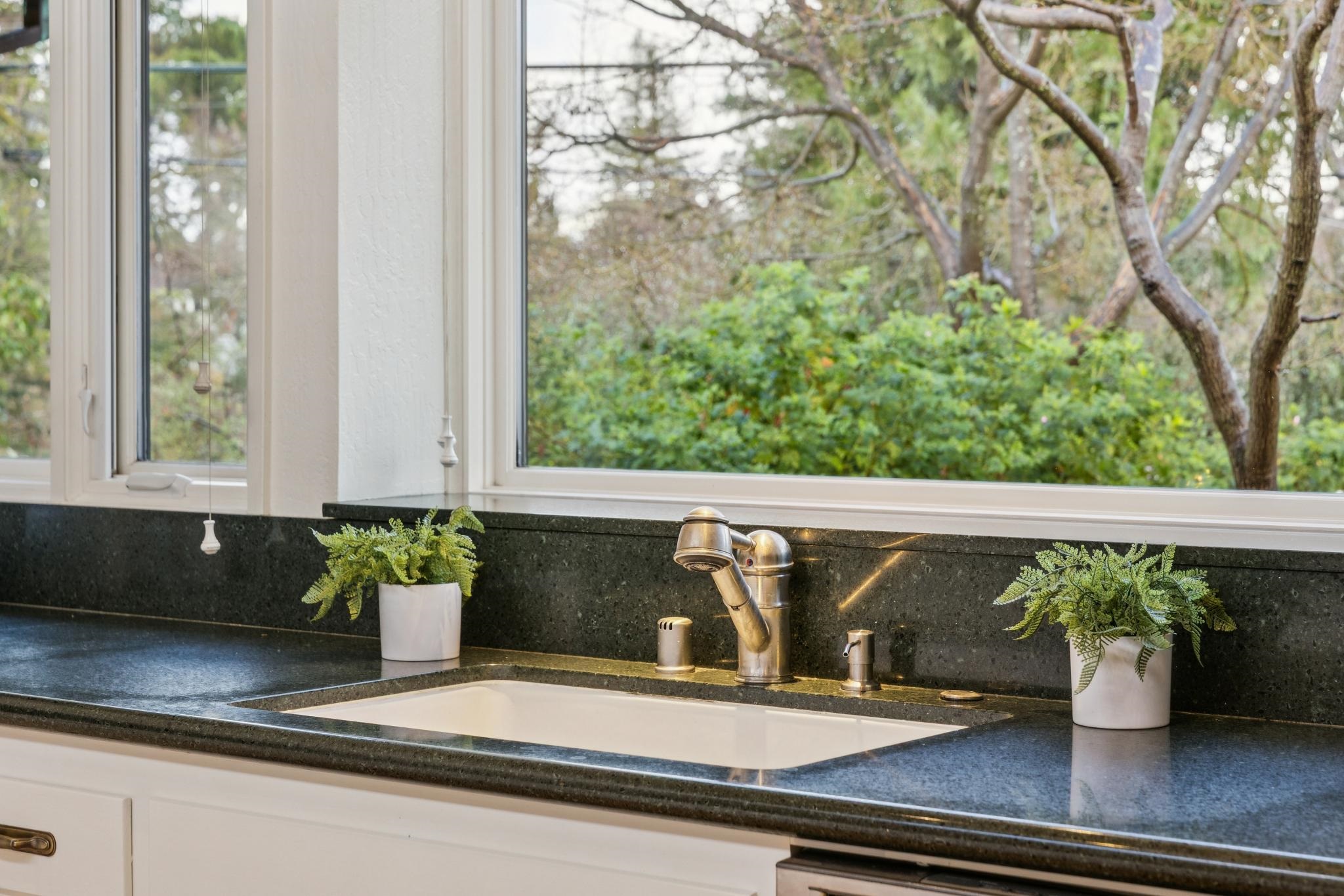 Detail Gallery Image 16 of 57 For 411 La Vista Rd, Walnut Creek,  CA 94598 - 4 Beds | 3 Baths