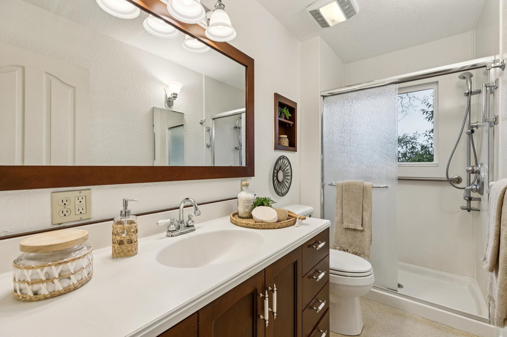 Detail Gallery Image 26 of 57 For 411 La Vista Rd, Walnut Creek,  CA 94598 - 4 Beds | 3 Baths