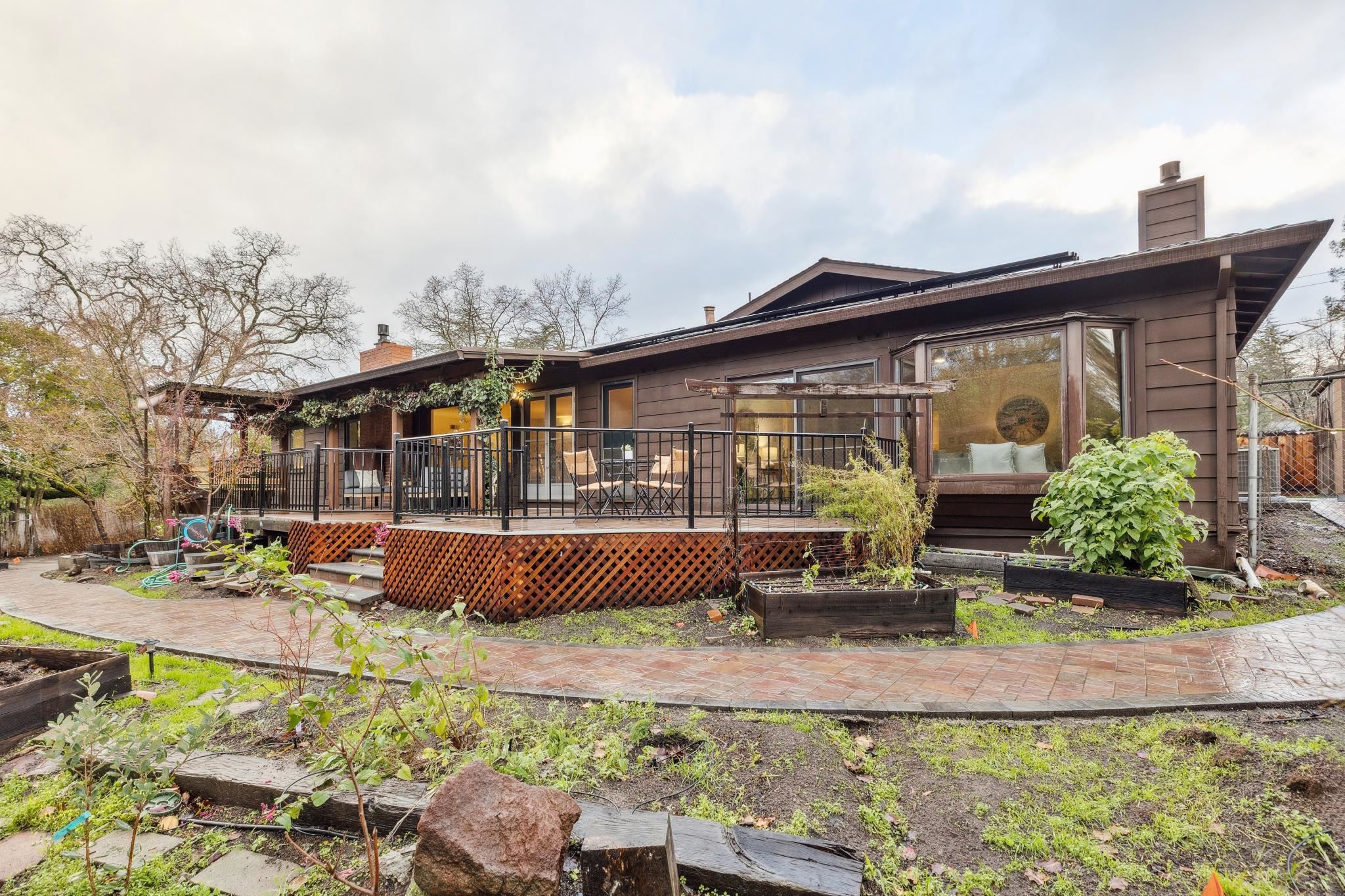 Detail Gallery Image 41 of 57 For 411 La Vista Rd, Walnut Creek,  CA 94598 - 4 Beds | 3 Baths