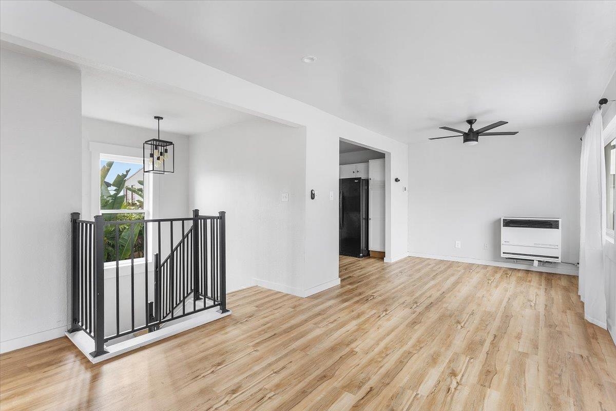 Detail Gallery Image 10 of 23 For 3029 Chestnut St, Oakland,  CA 94608 - – Beds | – Baths