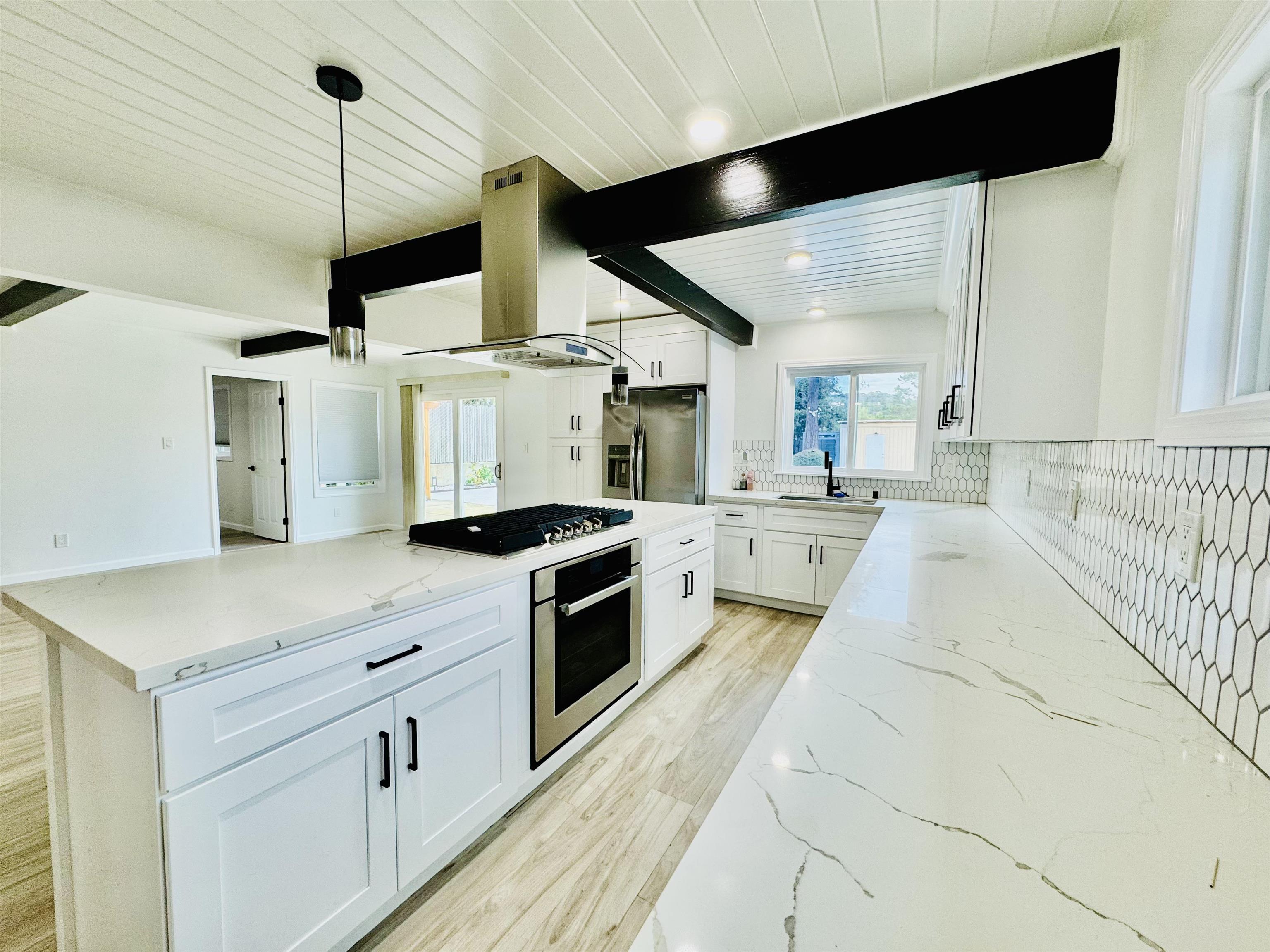 Detail Gallery Image 4 of 16 For 534 Rincon Rd, El Sobrante,  CA 94803 - 3 Beds | 2 Baths